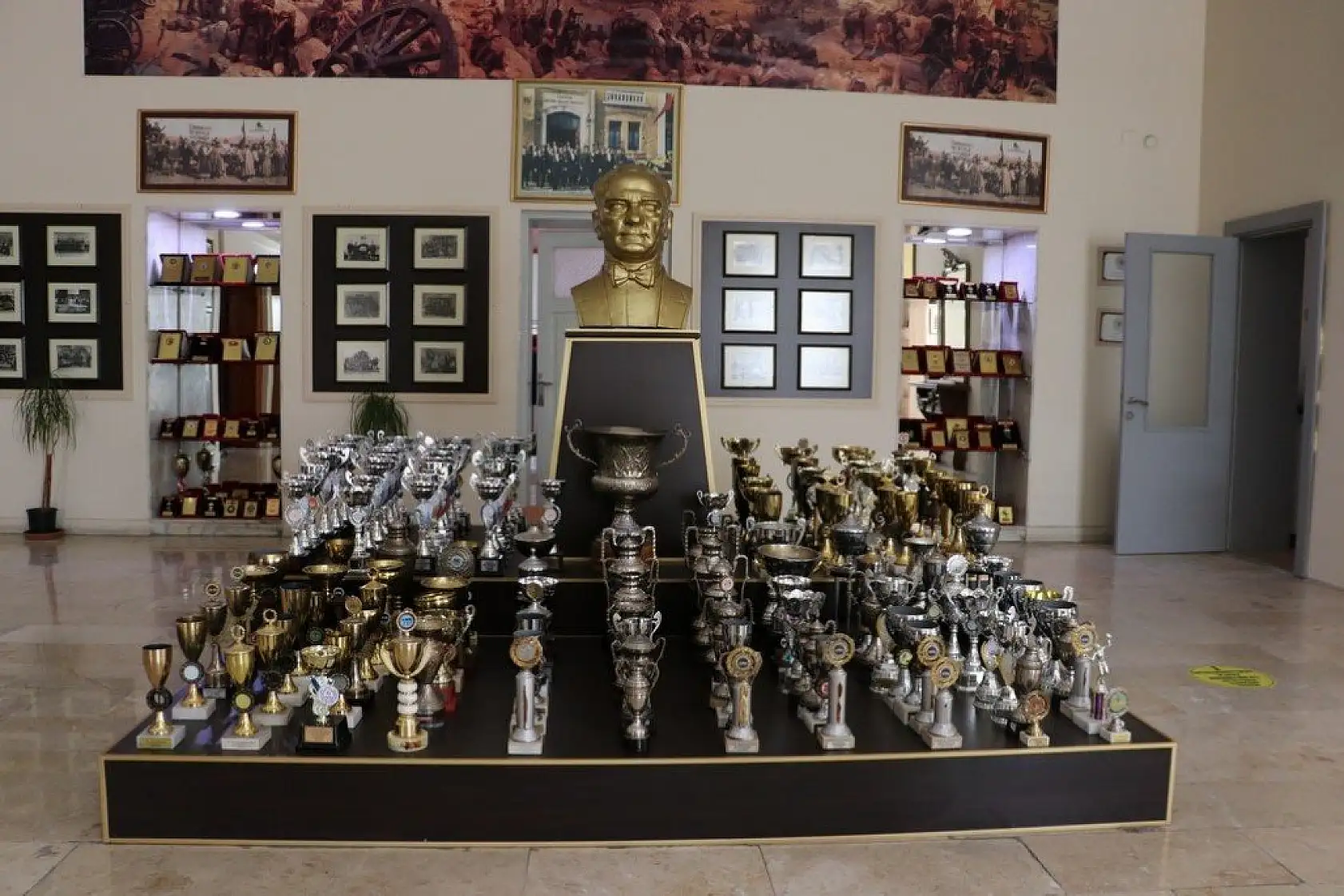 Abdurrahmanpaşa Lisesi 136 yaşında