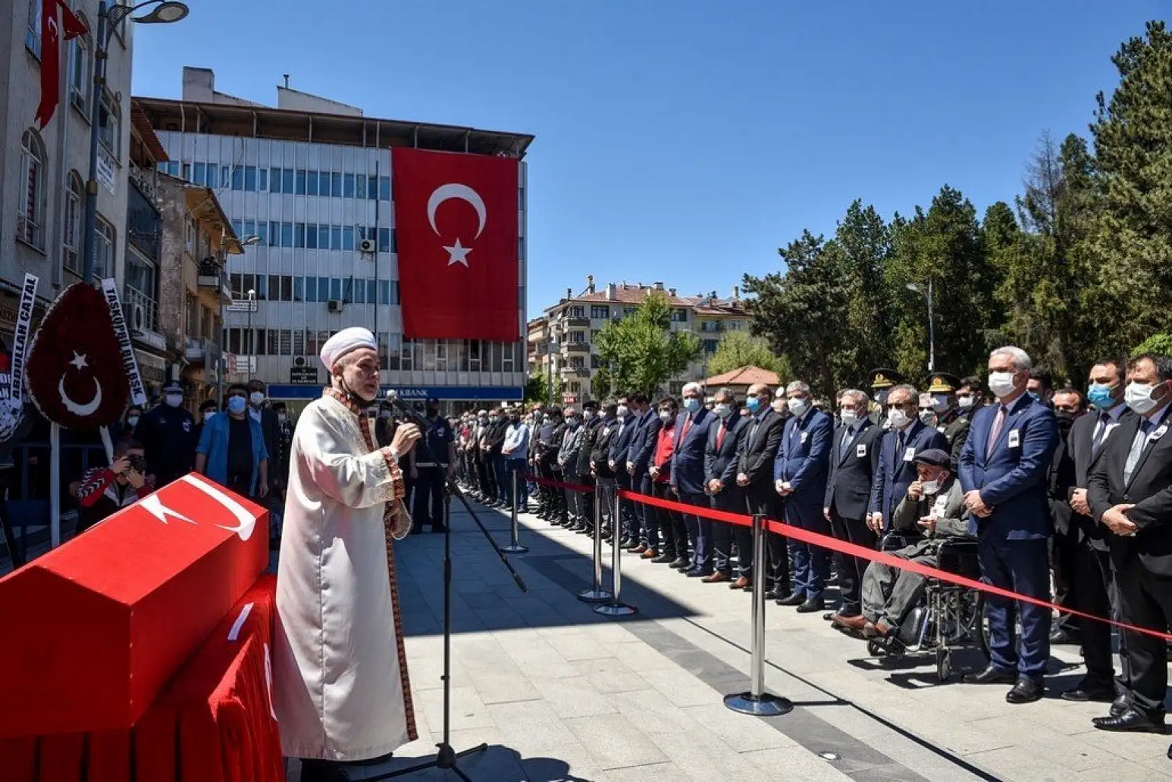 Şehit Uzman Çavuş son yolculuğuna uğurlandı