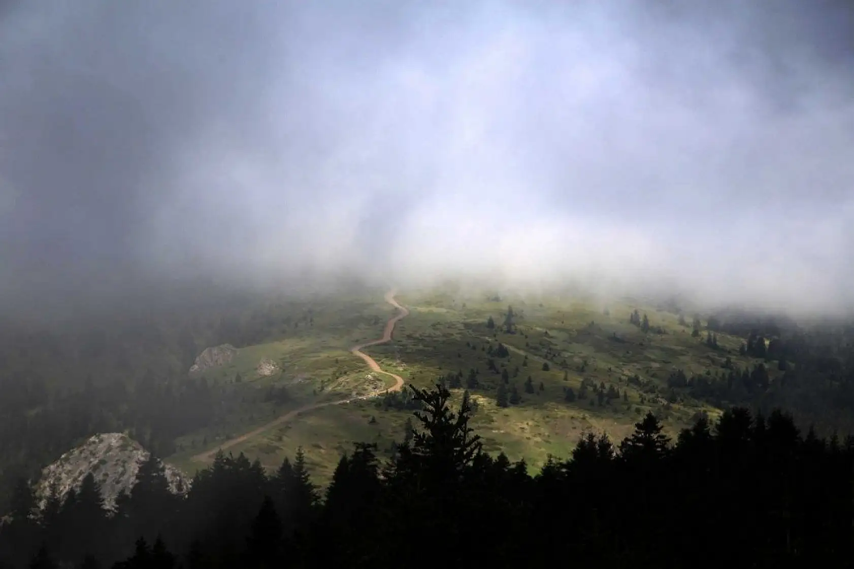 Ilgaz Dağı'nda sis görsel şölen sundu
