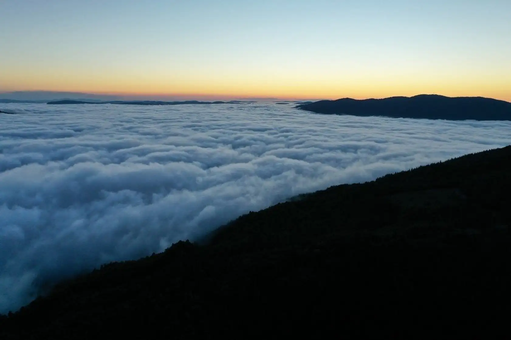 Sisle kaplanan Yaralıgöz Dağı havadan görüntülendi