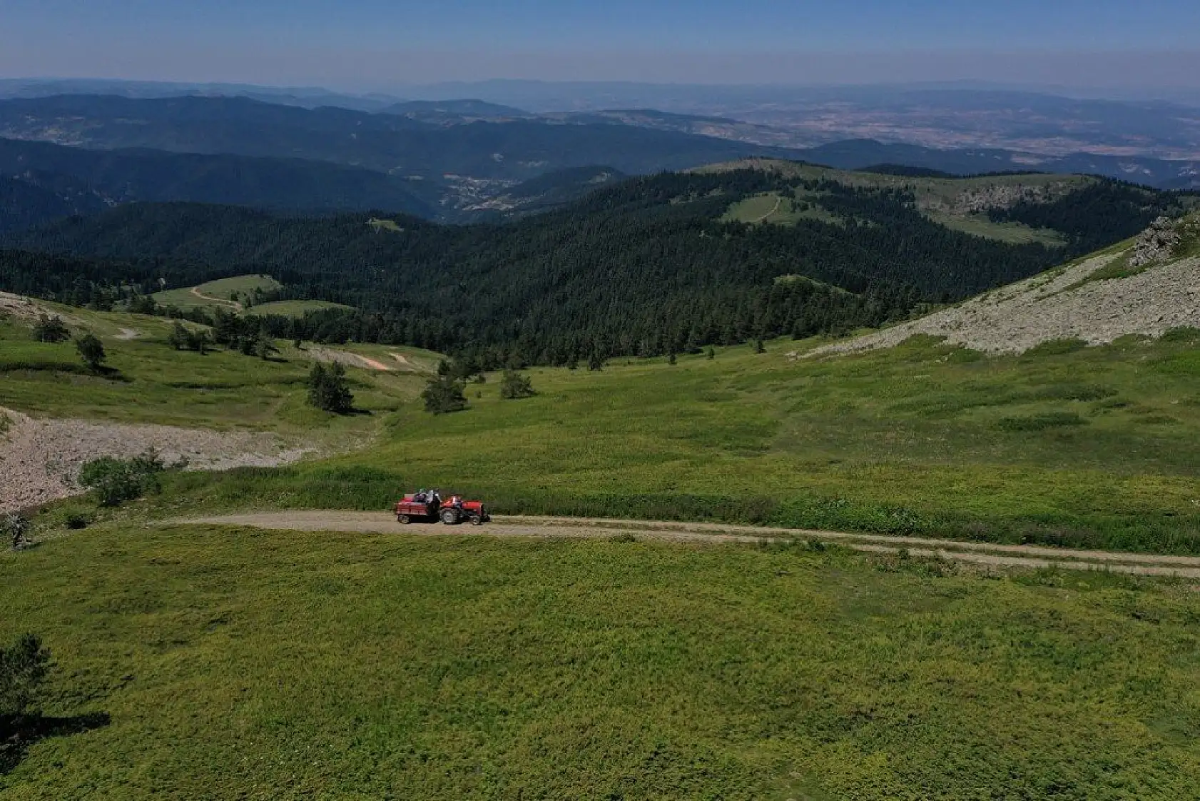 Ilgaz'ın zirvesinde bayrak nöbeti