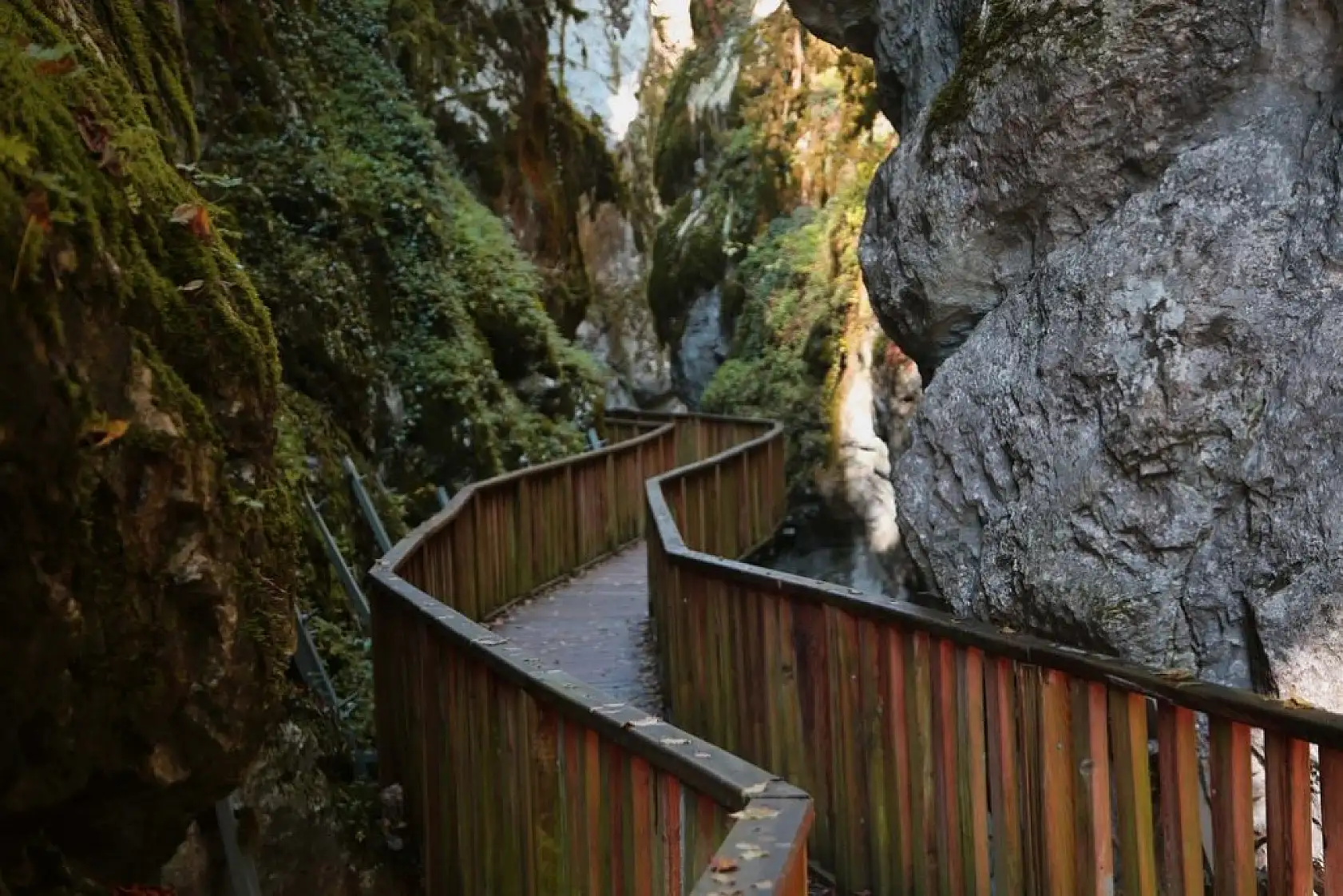 Horma Kanyonu ve Ilıca Şelalesi'nde sonbahar renkleri
