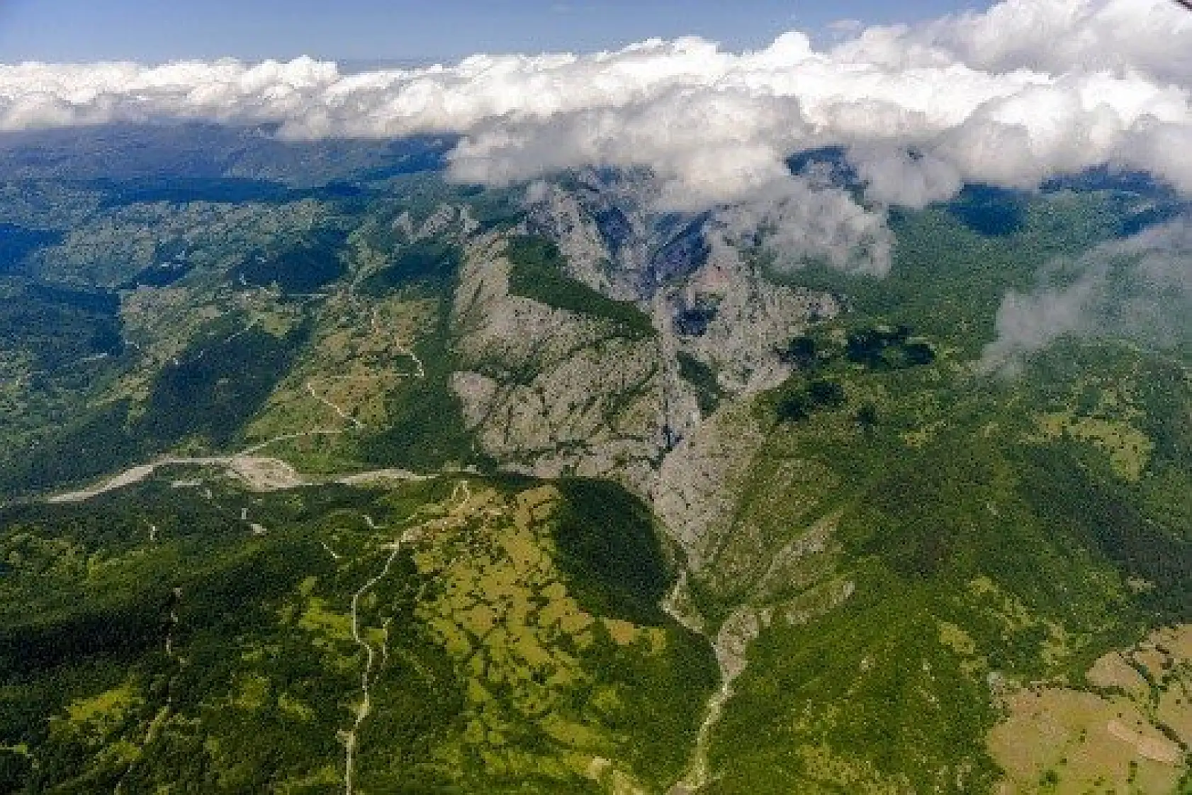 Valla Kanyonu maceraperest doğaseverleri bekliyor