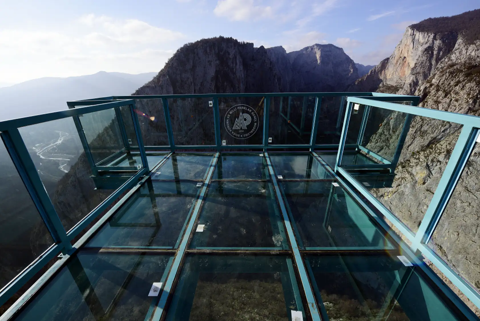 Valla Kanyonu girişine uçurum salıncağı