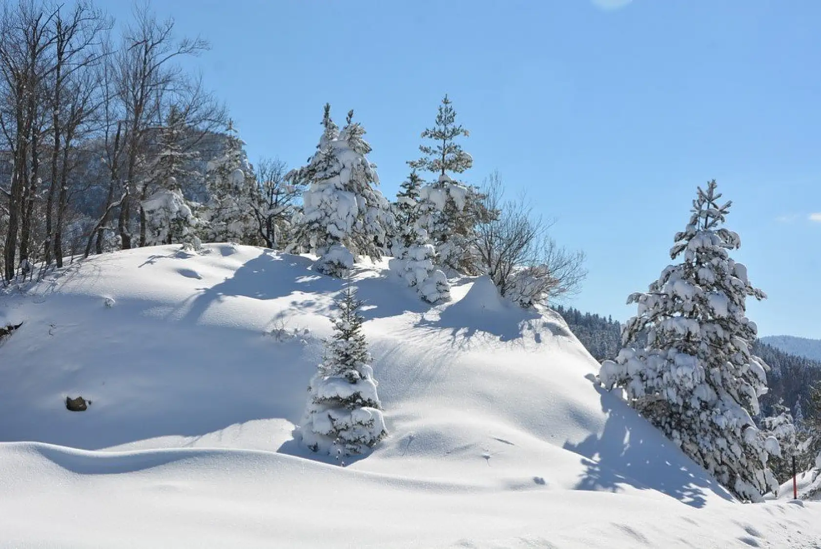 Karla kaplı Küre Dağları görsel şölen sunuyor
