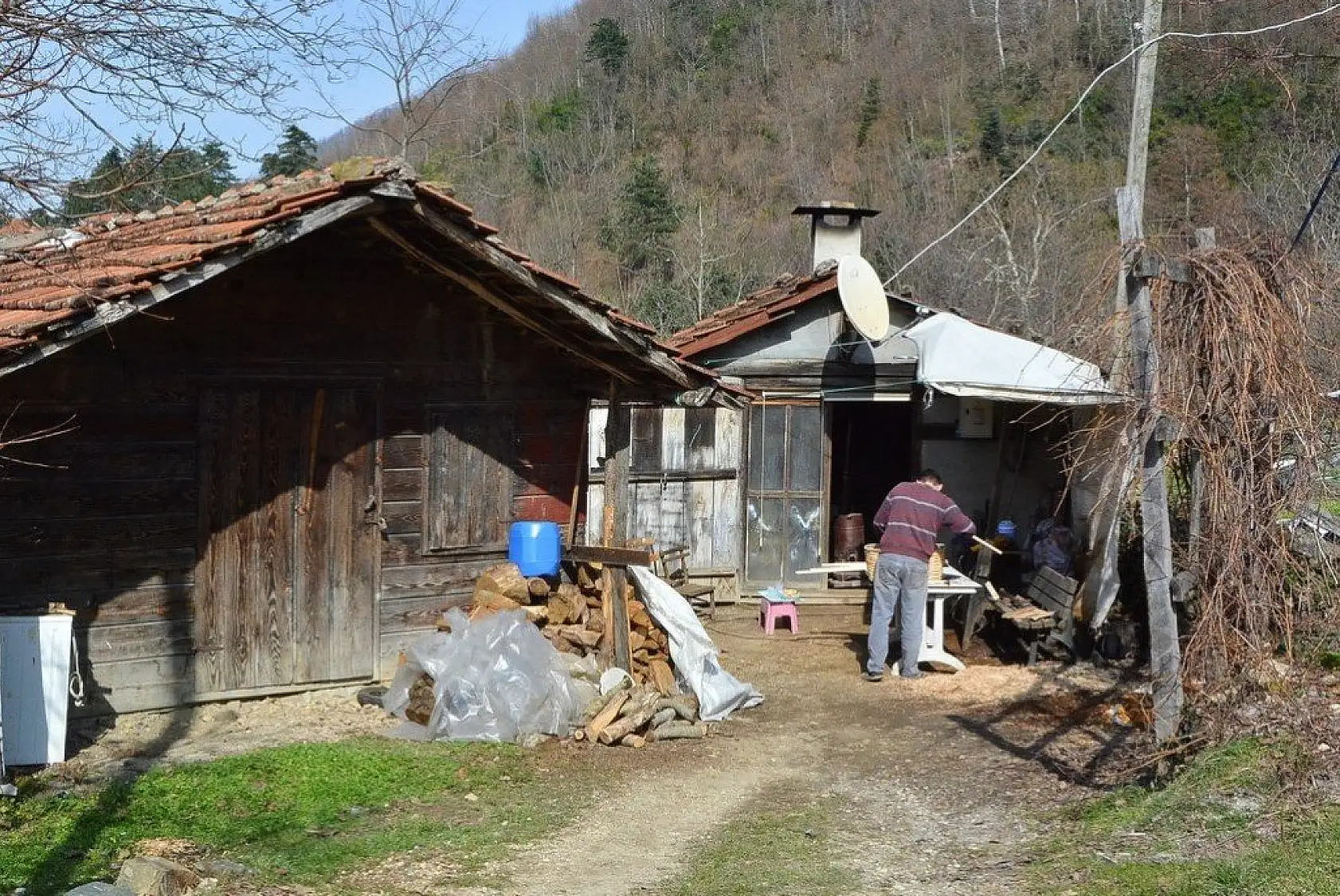 Evrenye bıçağı üretiminde 3 kuşak bir arada çekiç sallıyor