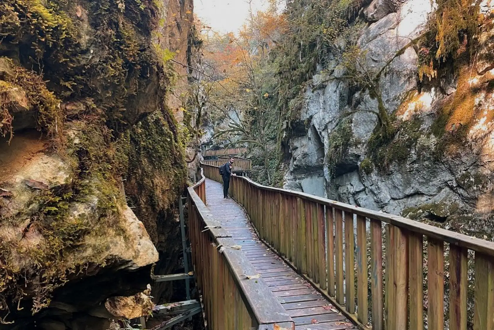 Horma Kanyonu ve Ilıca Şelalesi'nde sonbahar renkleri