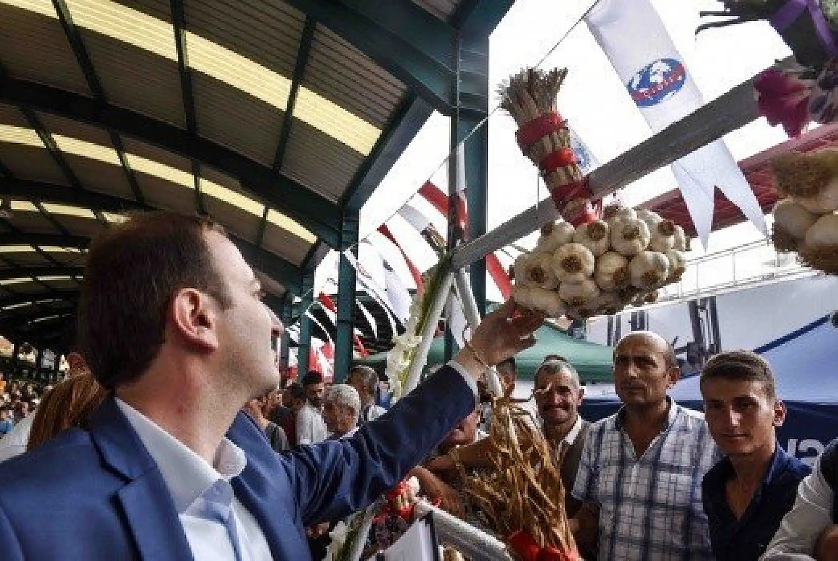 En İyi Sarımsak, Buzağı ve Kuzu Yarışmaları düzenlendi