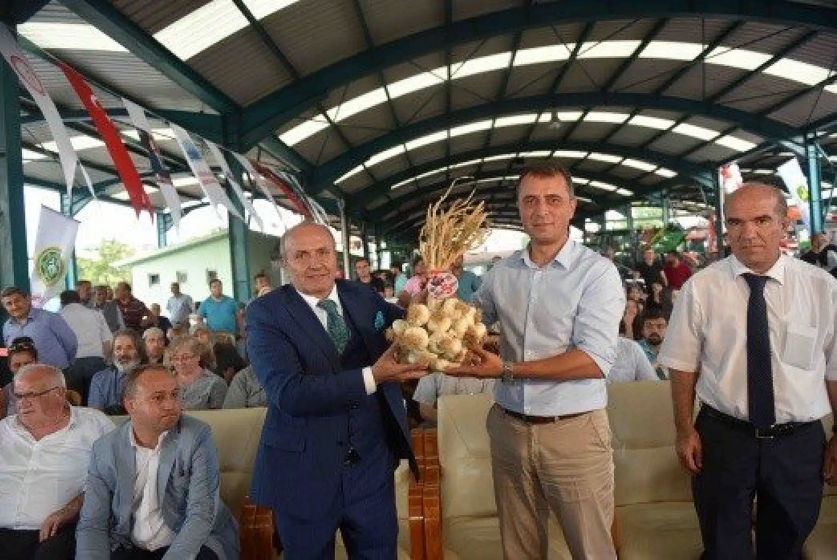 En İyi Sarımsak, Buzağı ve Kuzu Yarışmaları düzenlendi