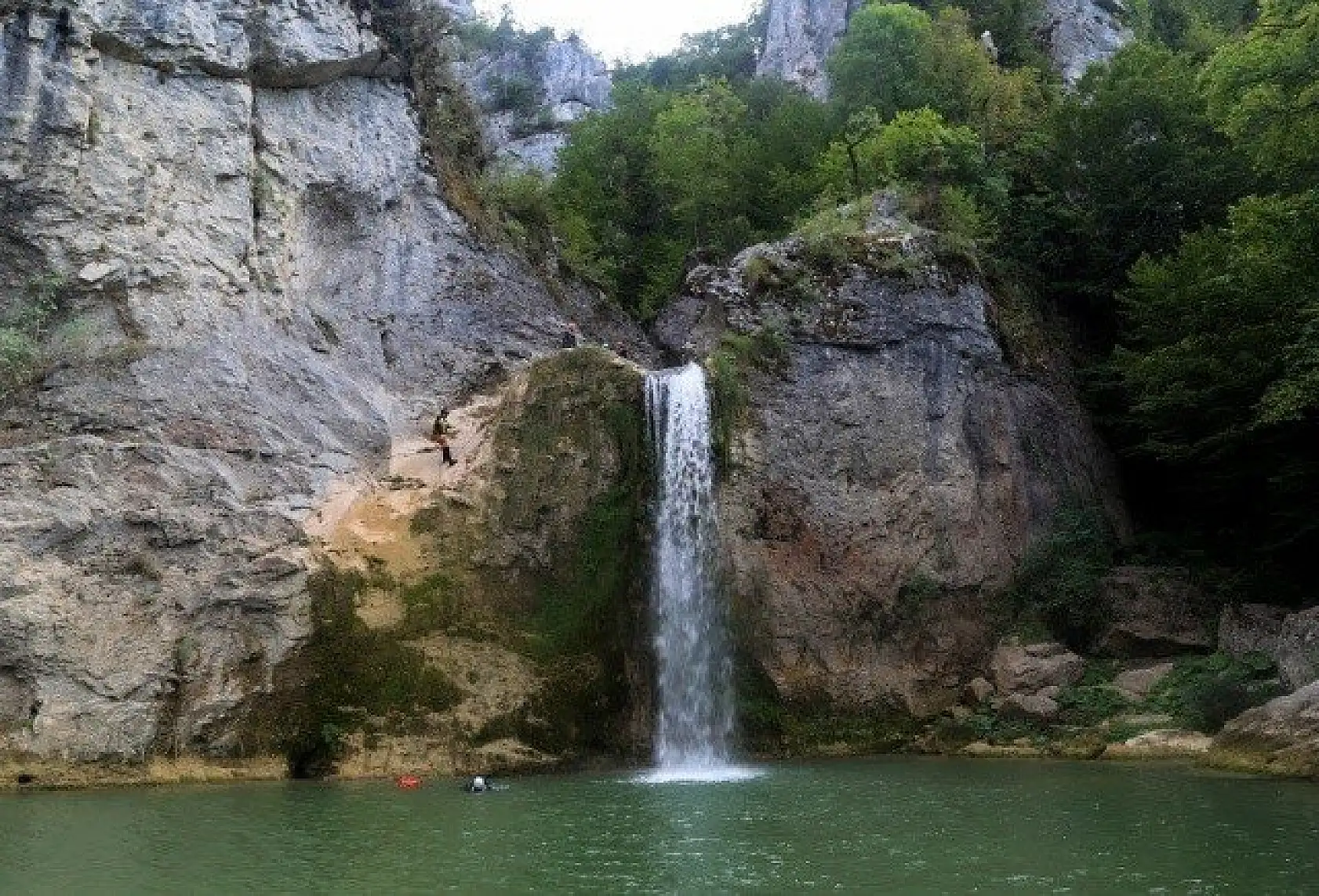 Karadeniz'in &quotsaklı güzelliği" Ilıca Şelalesi