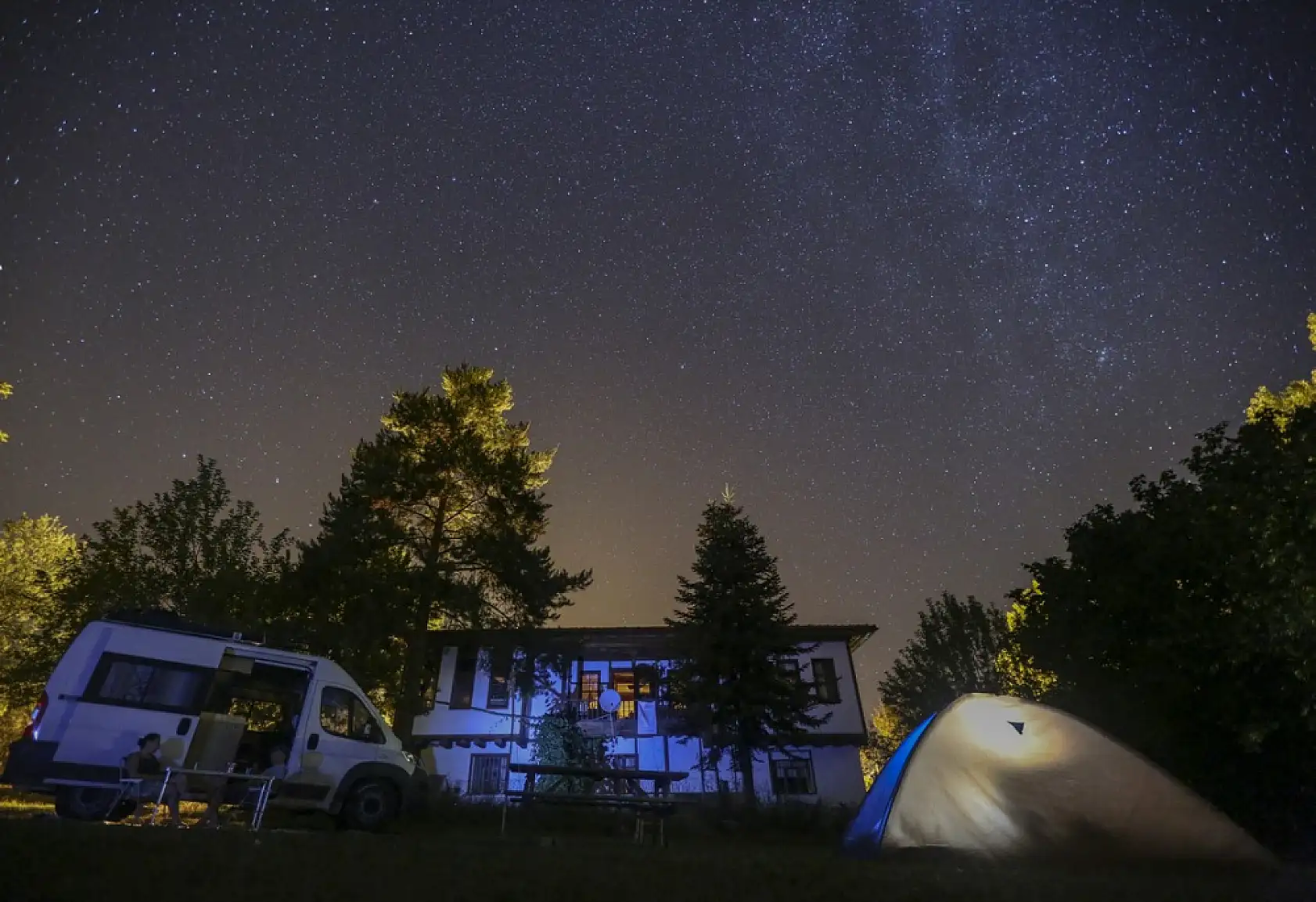 Kamp tutkunlarını cezbediyor
