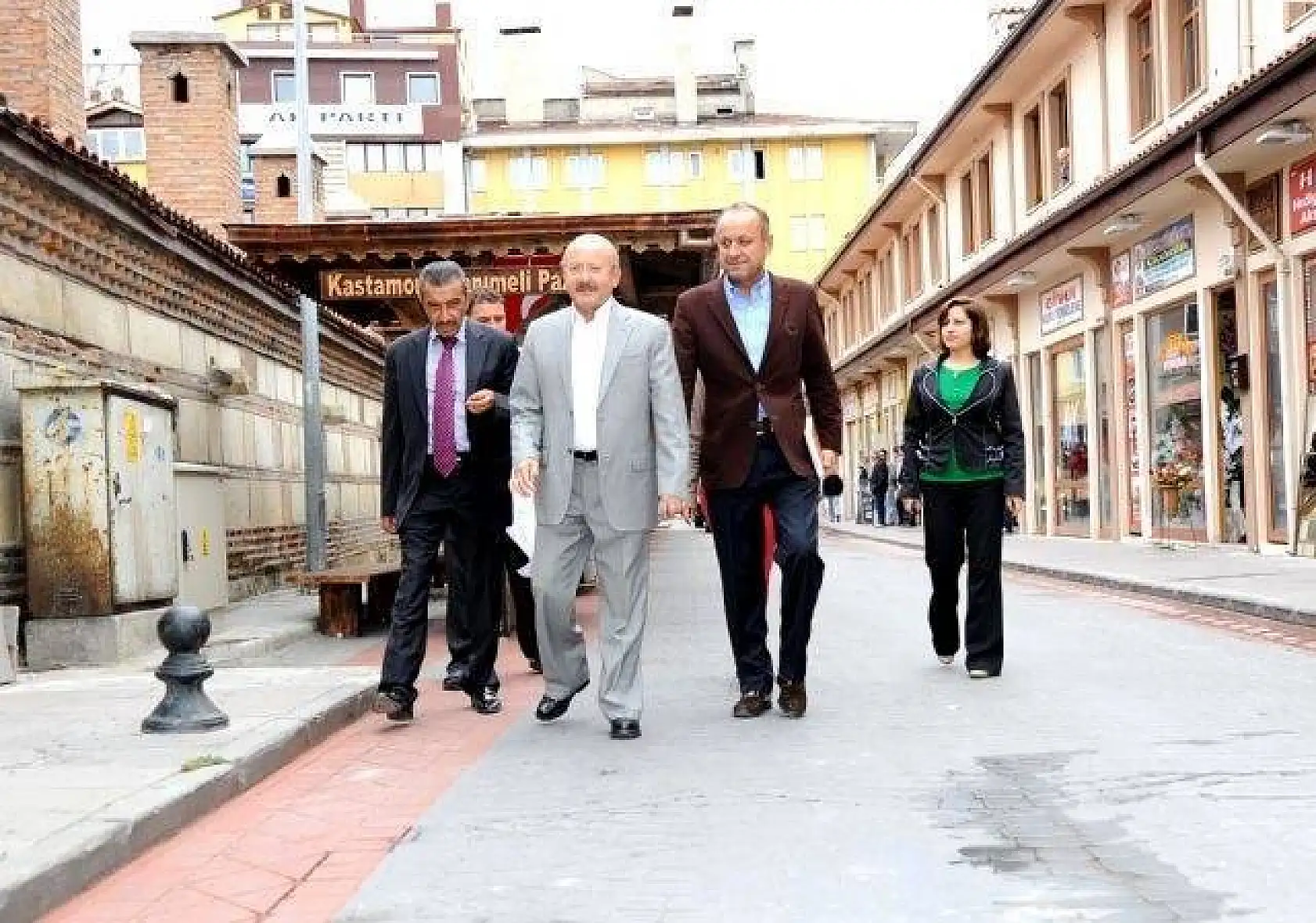 Başkan Topçuoğlu görevine başladı