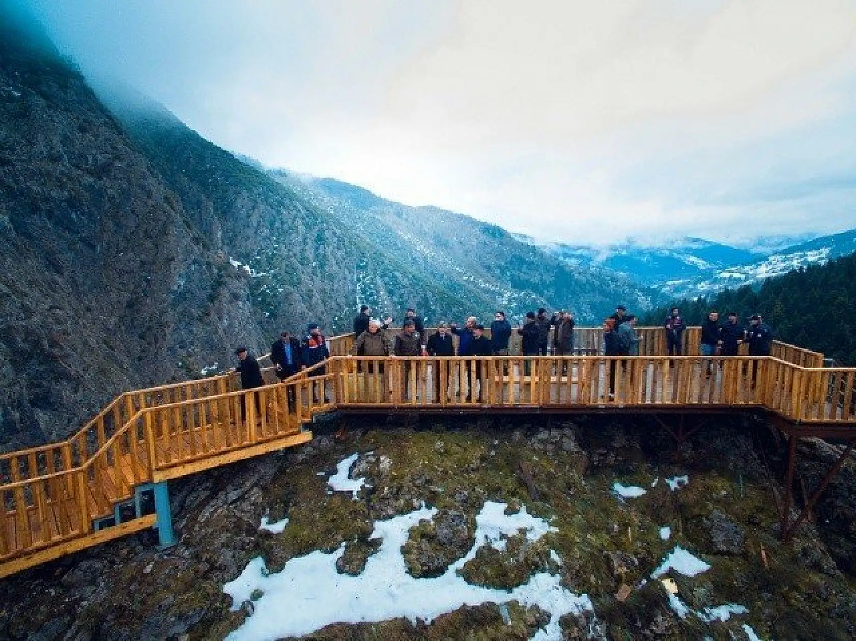 Valla Kanyonu'na yaptırılan seyir terası hizmete girdi