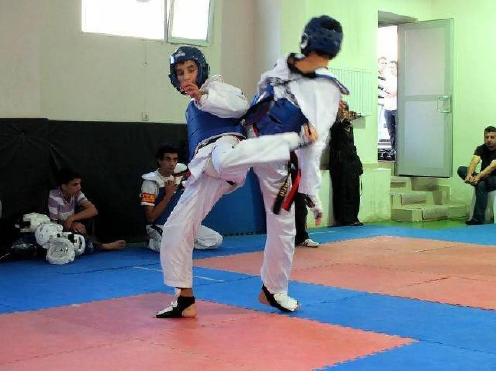 Azeri ve Kastamonu'lu Taekwondocular ortak antrenman 24-25 Ağustos 2013