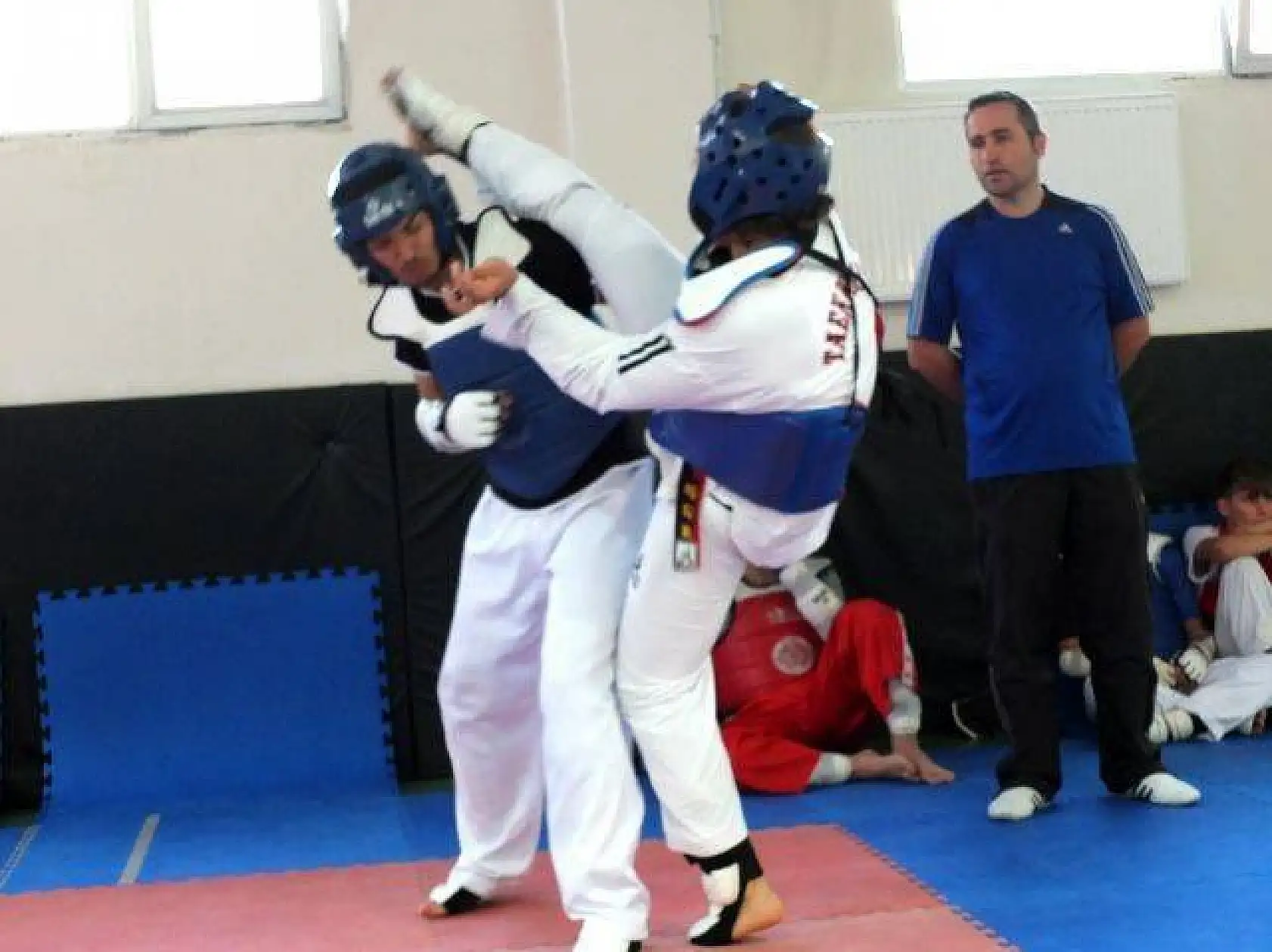 Azeri ve Kastamonu'lu Taekwondocular ortak antrenman 24-25 Ağustos 2013