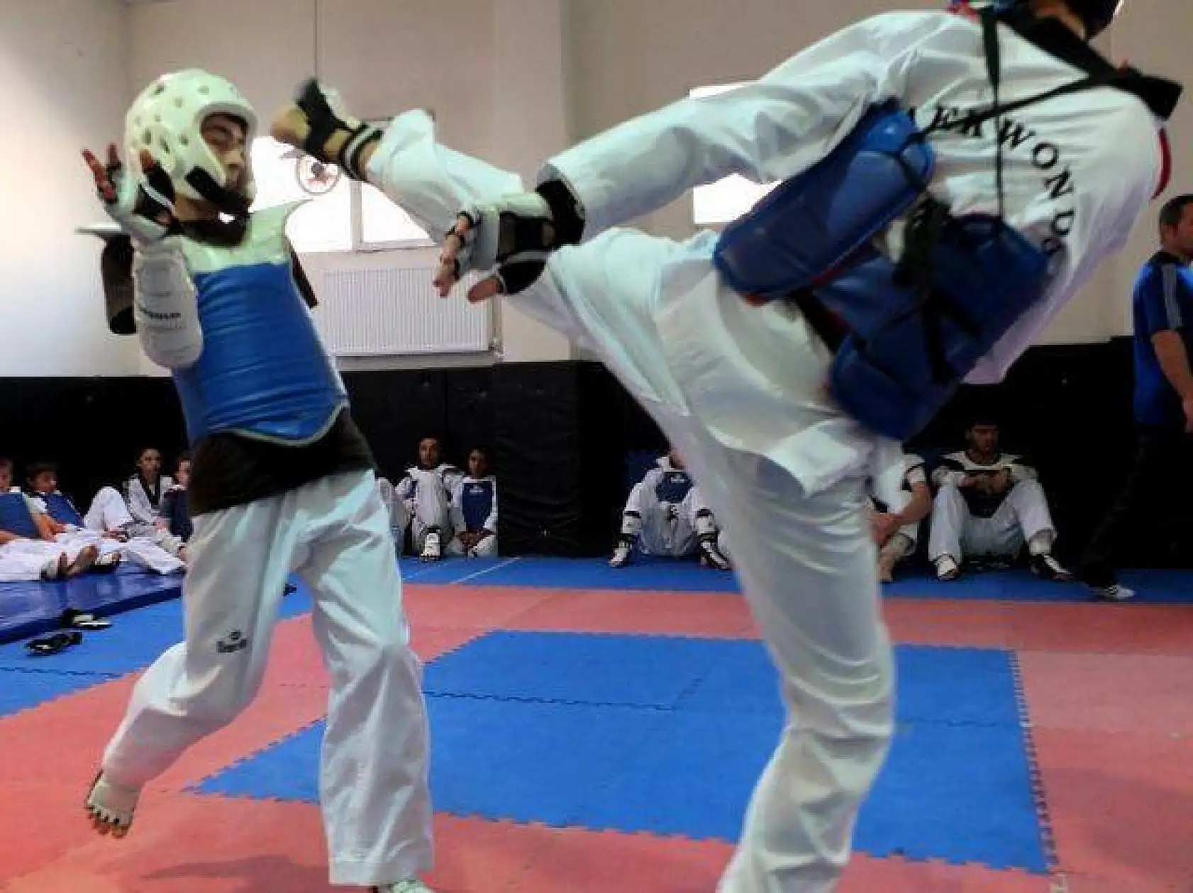 Azeri ve Kastamonu'lu Taekwondocular ortak antrenman 24-25 Ağustos 2013