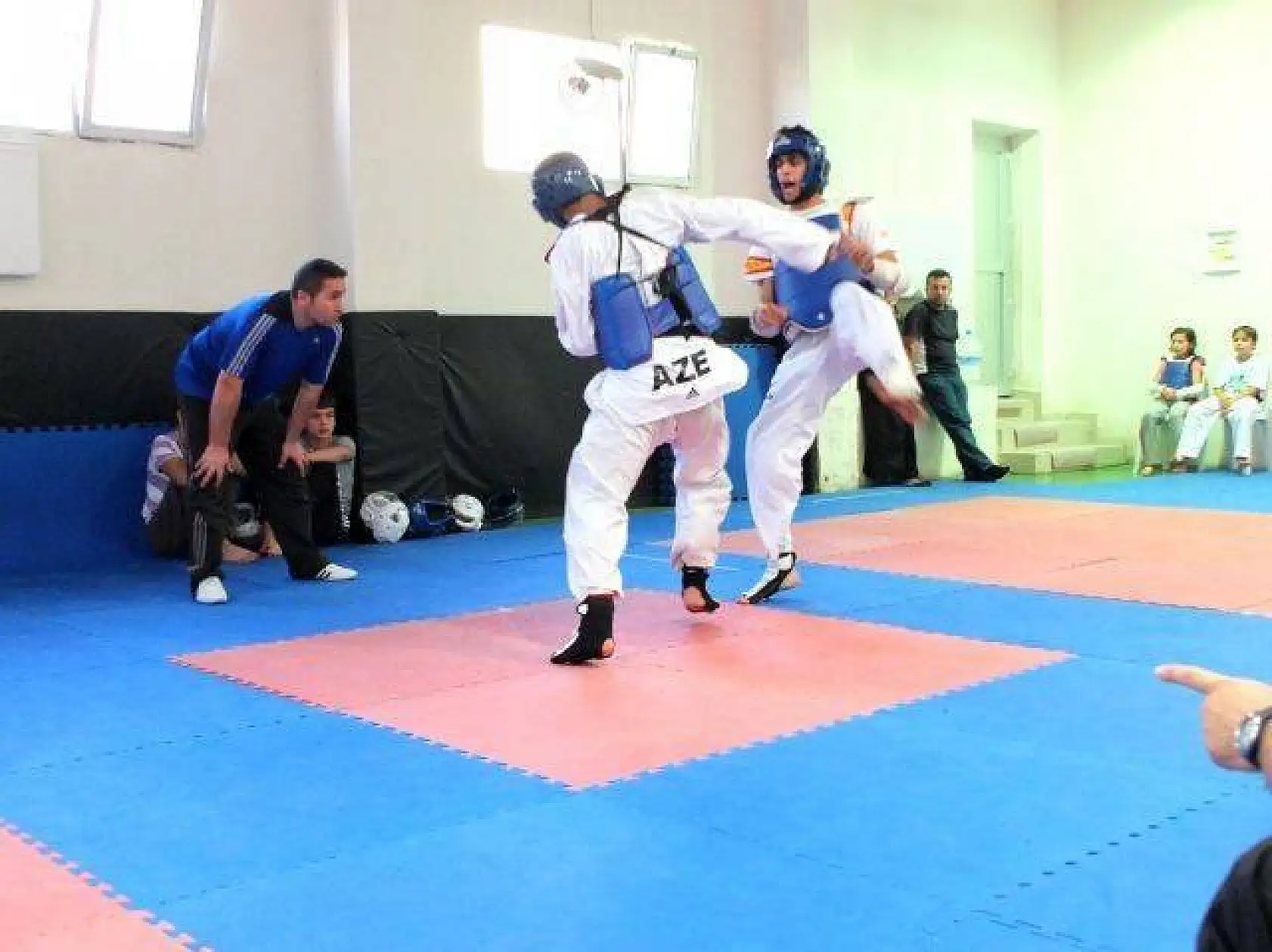 Azeri ve Kastamonu'lu Taekwondocular ortak antrenman 24-25 Ağustos 2013