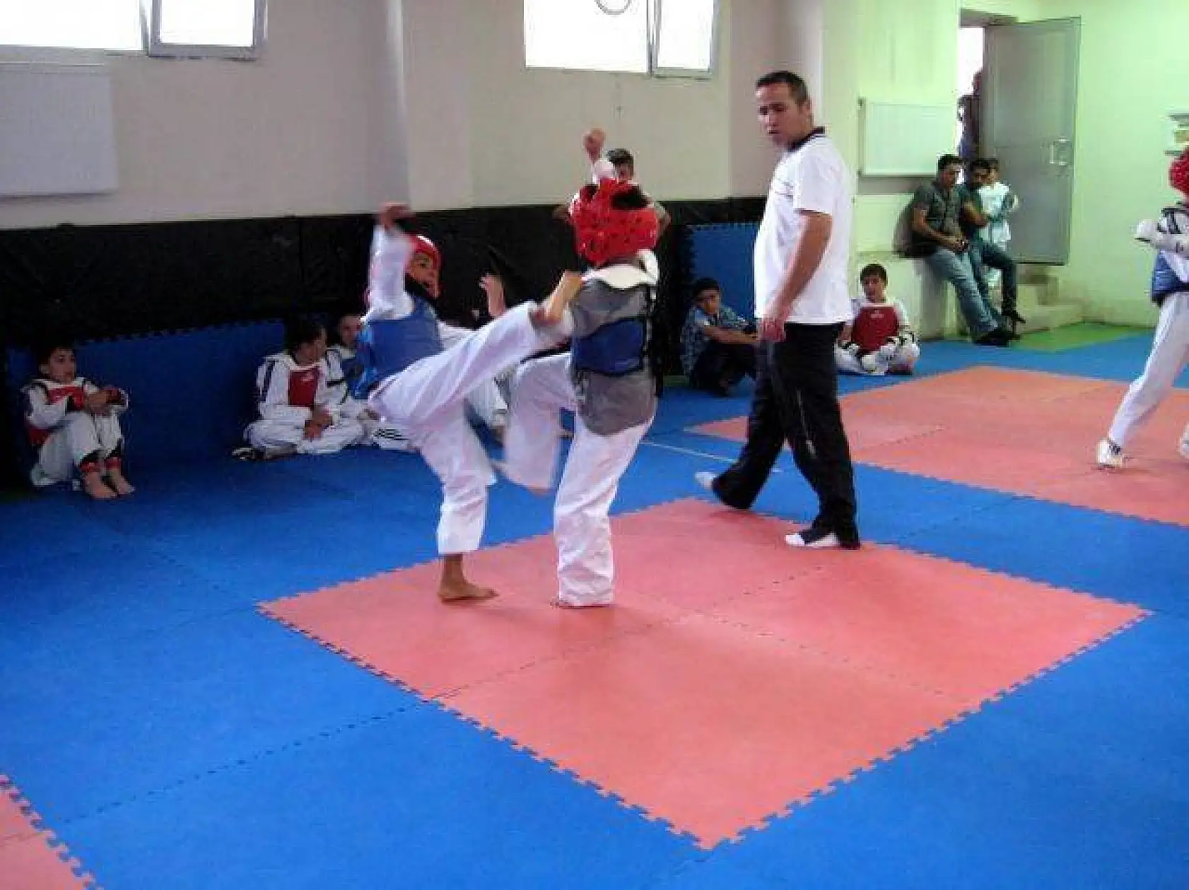 Azeri ve Kastamonu'lu Taekwondocular ortak antrenman 24-25 Ağustos 2013