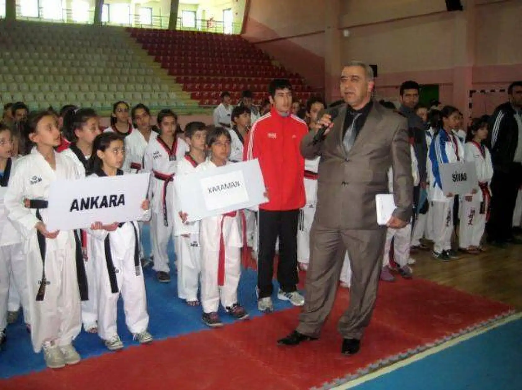 Yozgat Taekwondo Şampiyonası-06-07 Nisan 2013