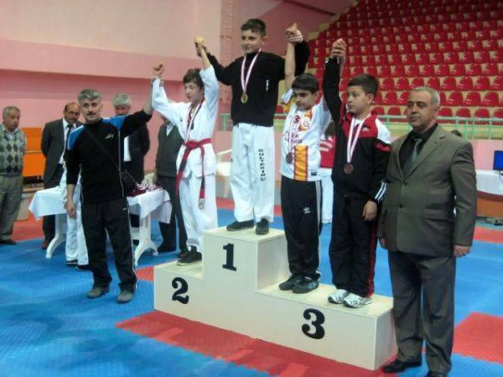 Yozgat Taekwondo Şampiyonası-06-07 Nisan 2013