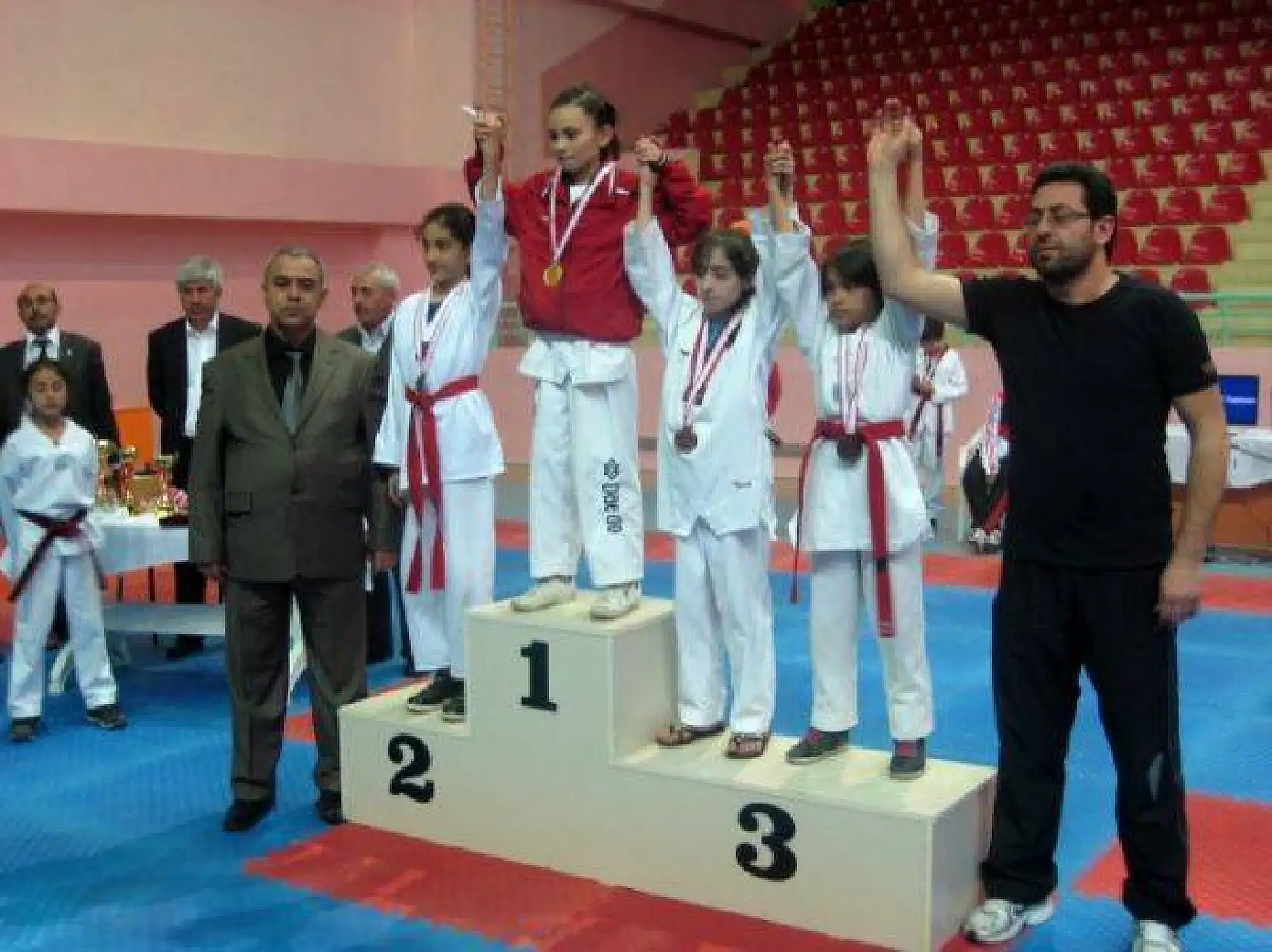 Yozgat Taekwondo Şampiyonası-06-07 Nisan 2013