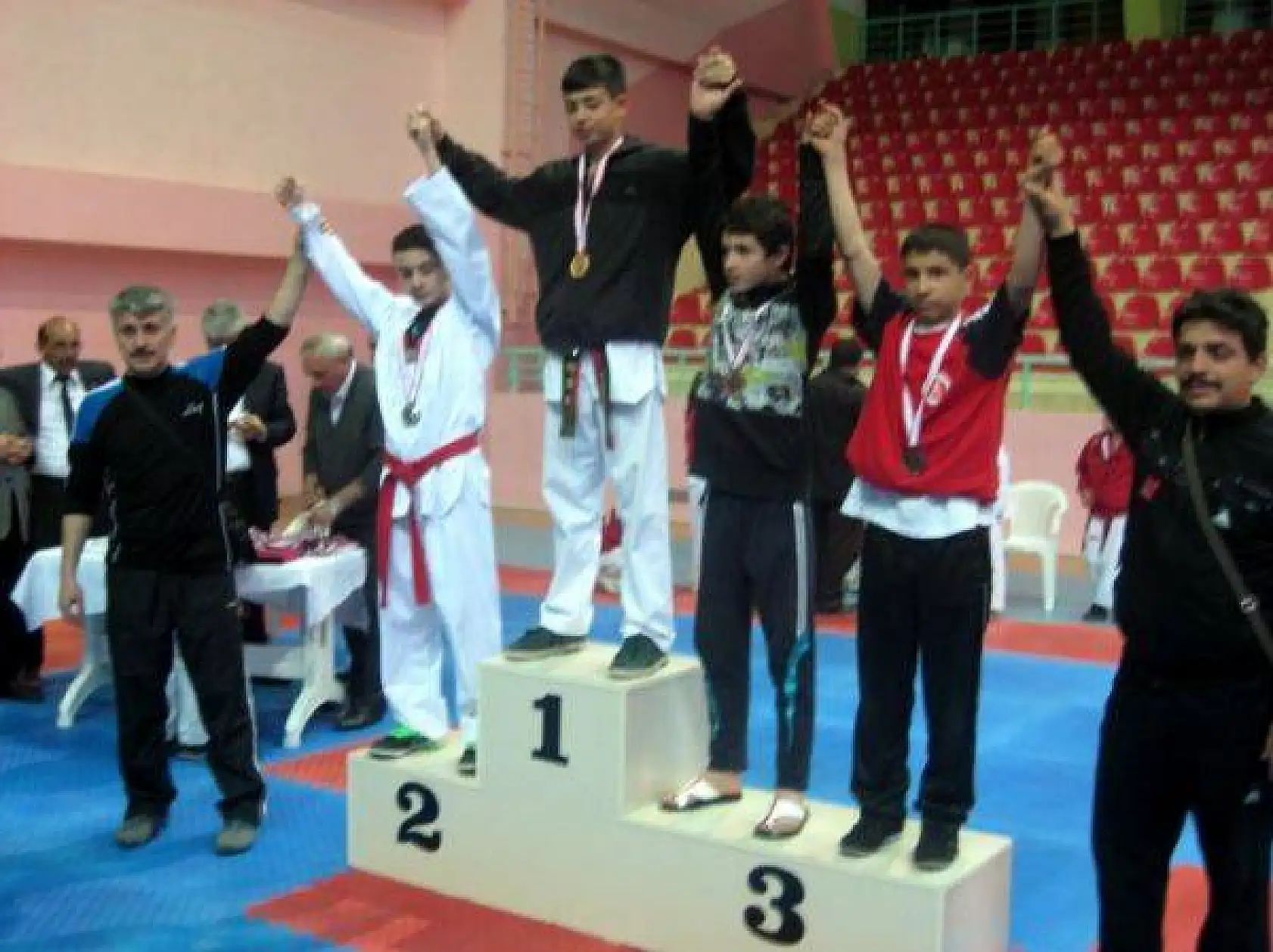 Yozgat Taekwondo Şampiyonası-06-07 Nisan 2013