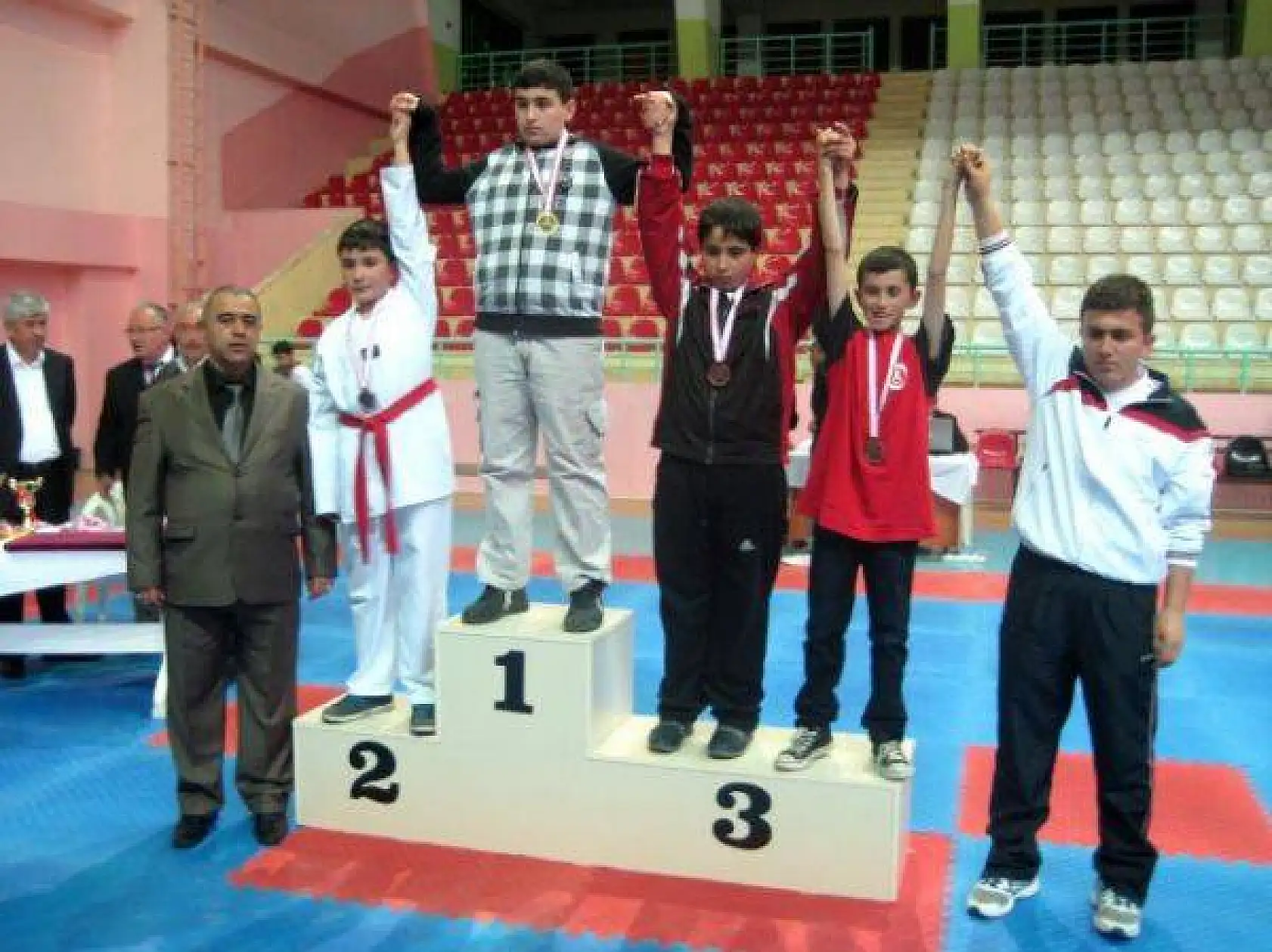 Yozgat Taekwondo Şampiyonası-06-07 Nisan 2013