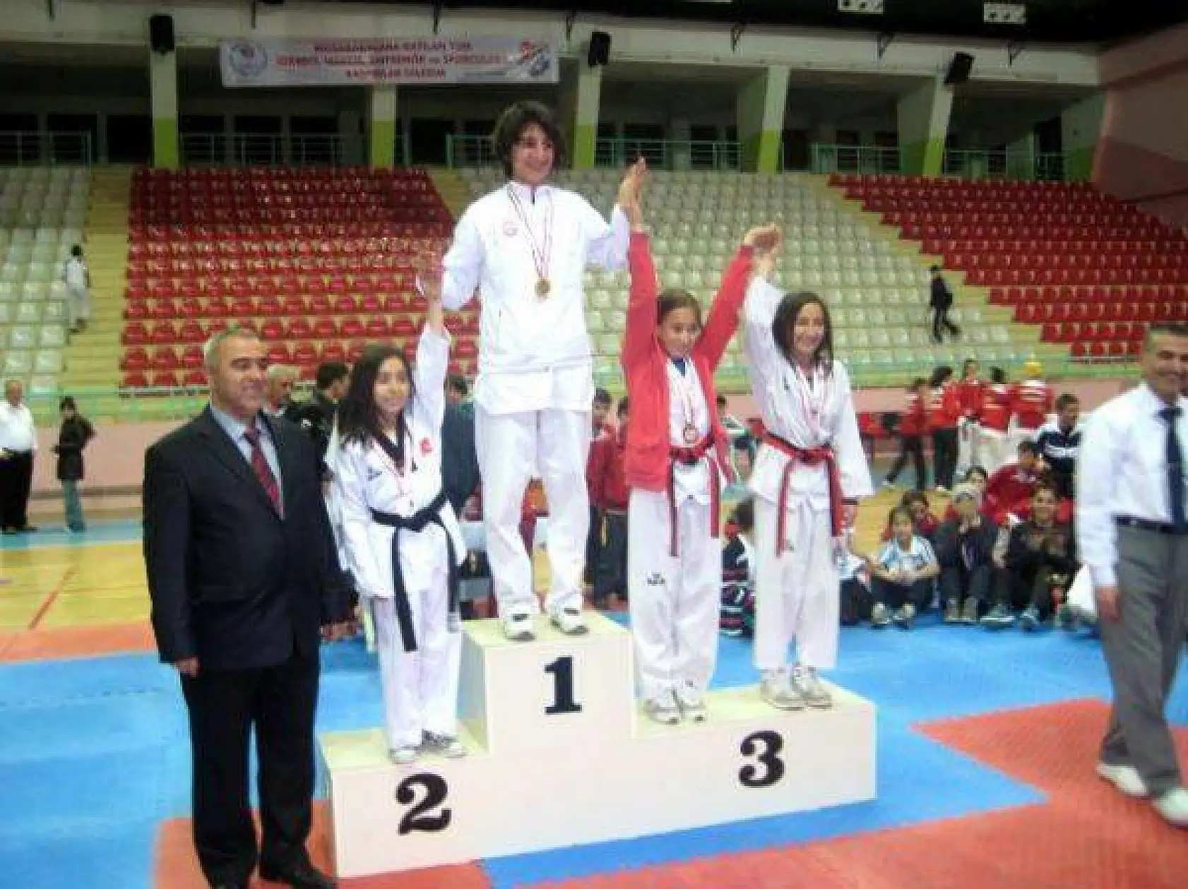 Yozgat Taekwondo Şampiyonası-06-07 Nisan 2013