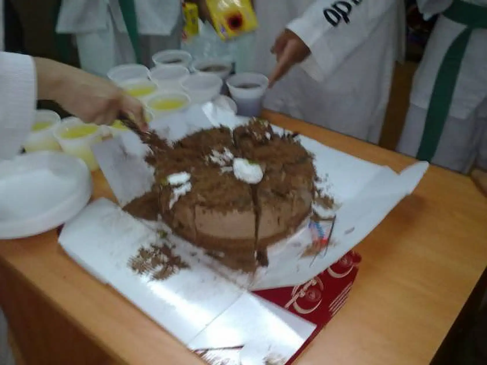 Doğum günü kutlaması (Erişen Spor)