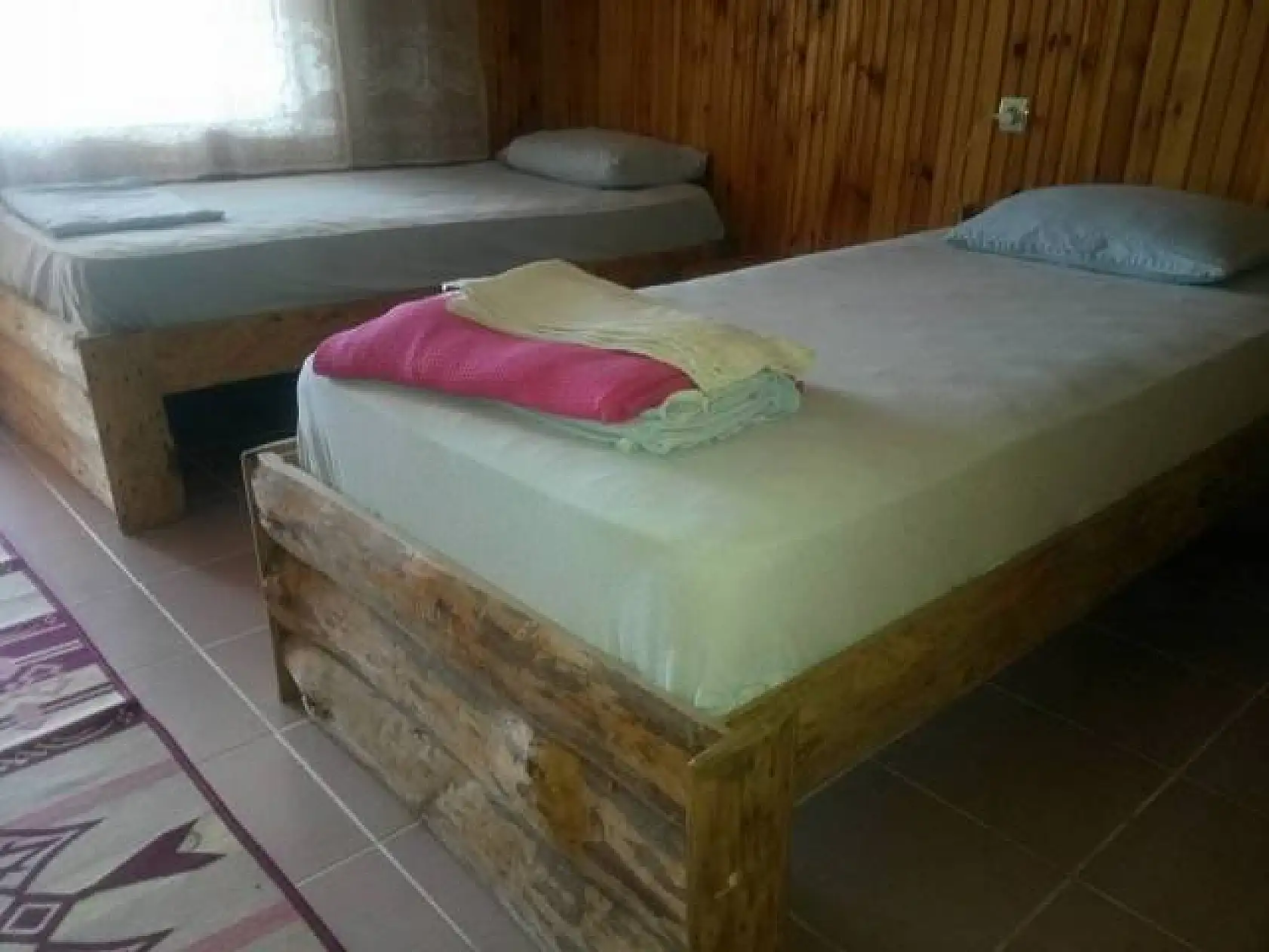 Kendi eliyle yaptığı motelini satışa çıkardı