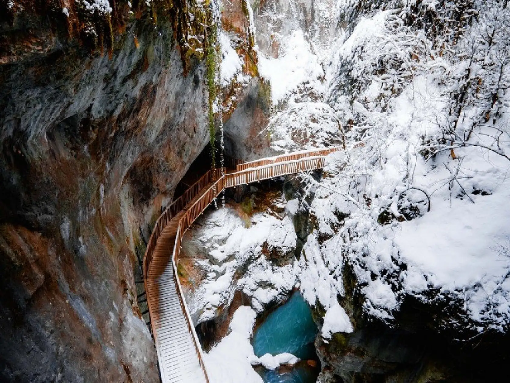 Valla ve Horma kanyonları doğaseverleri cezbediyor
