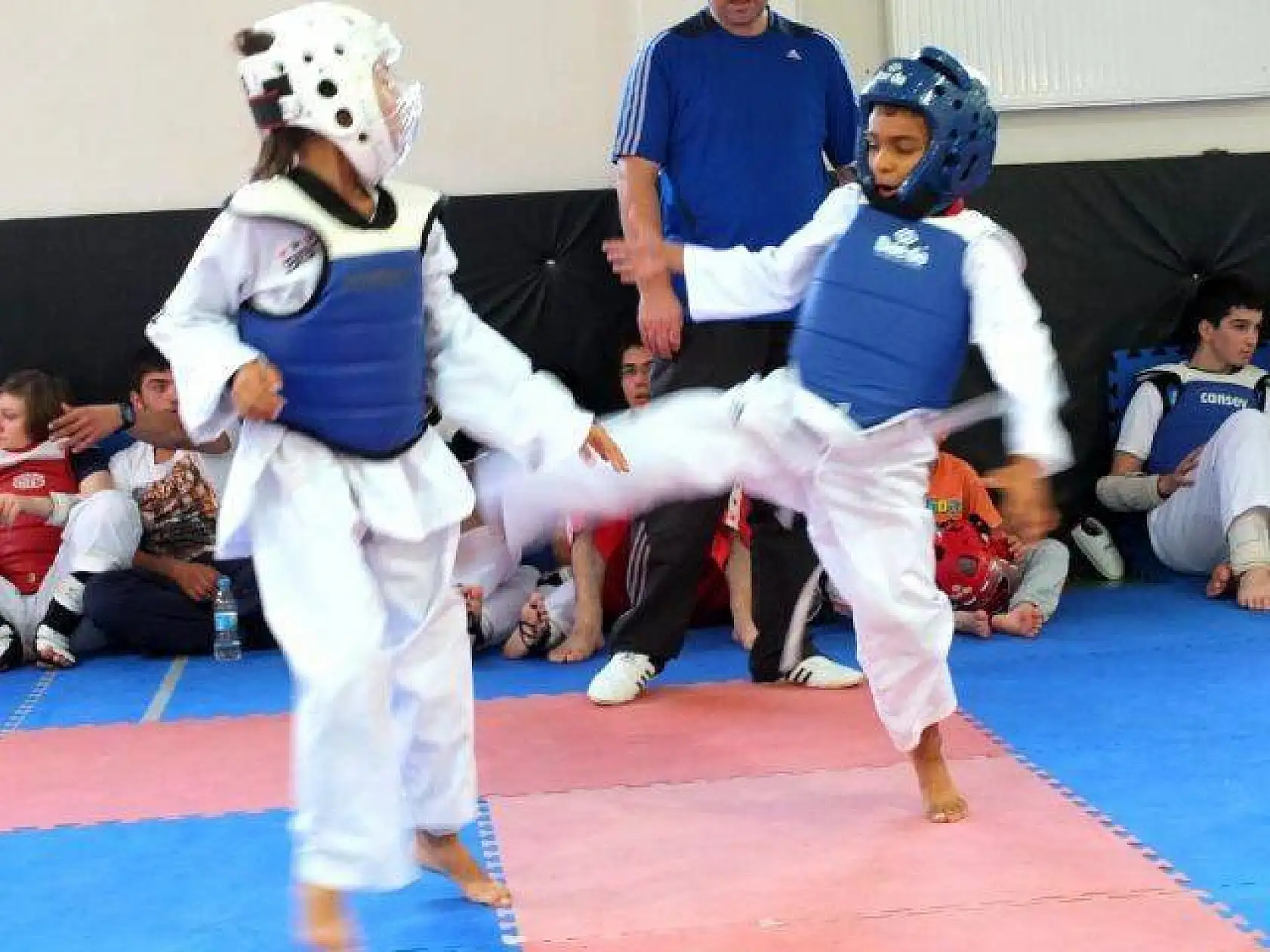 Azeri ve Kastamonu'lu Taekwondocular ortak antrenman 24-25 Ağustos 2013