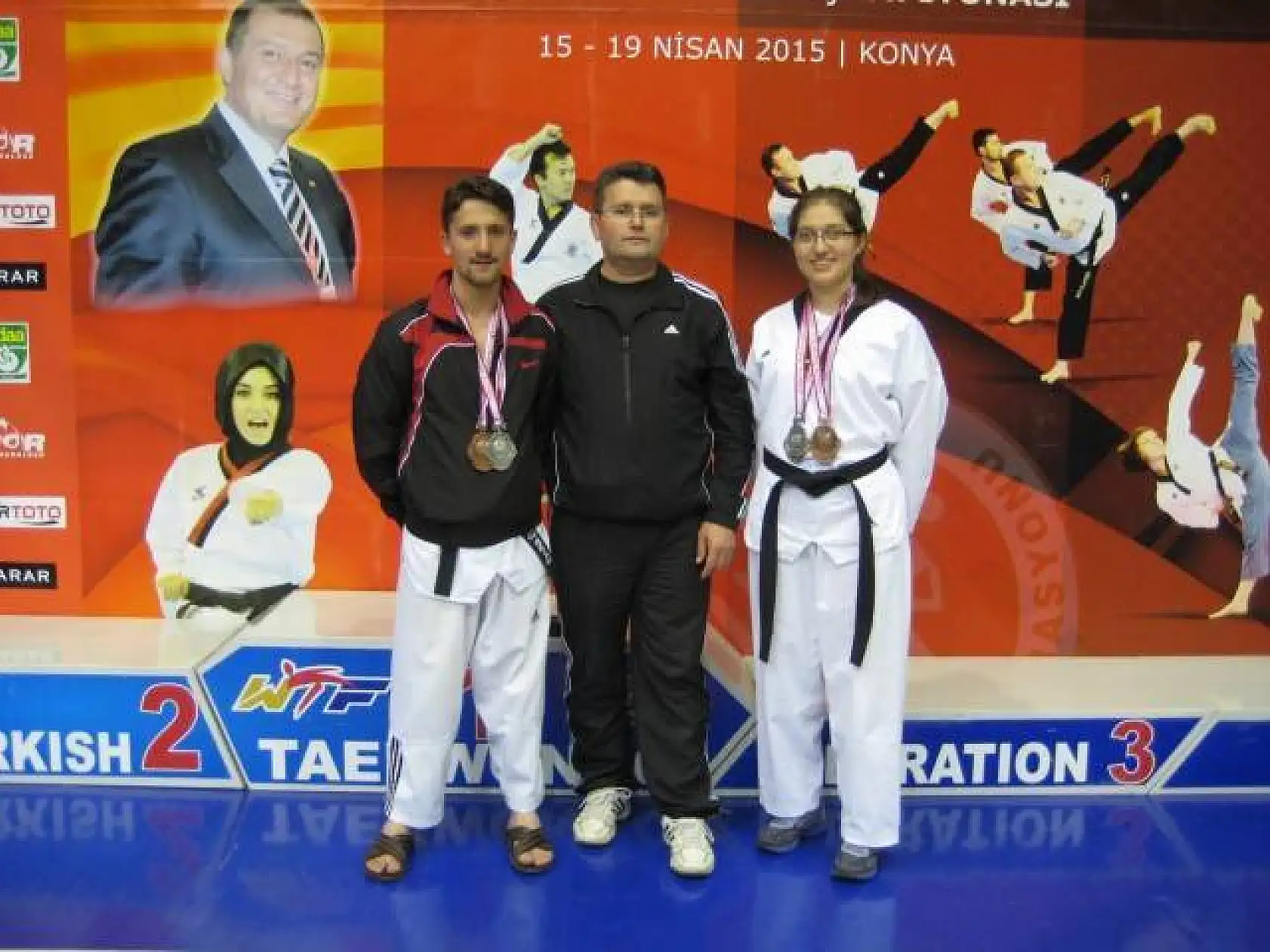 Taekwondoda madalya yağmuru