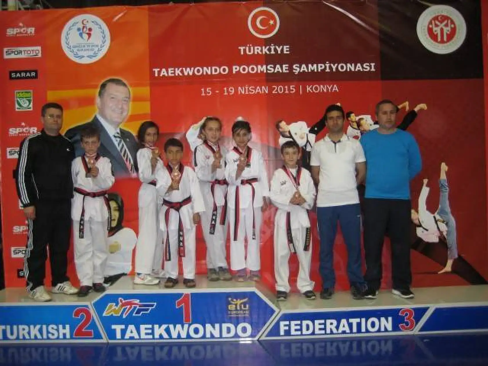 Taekwondoda madalya yağmuru