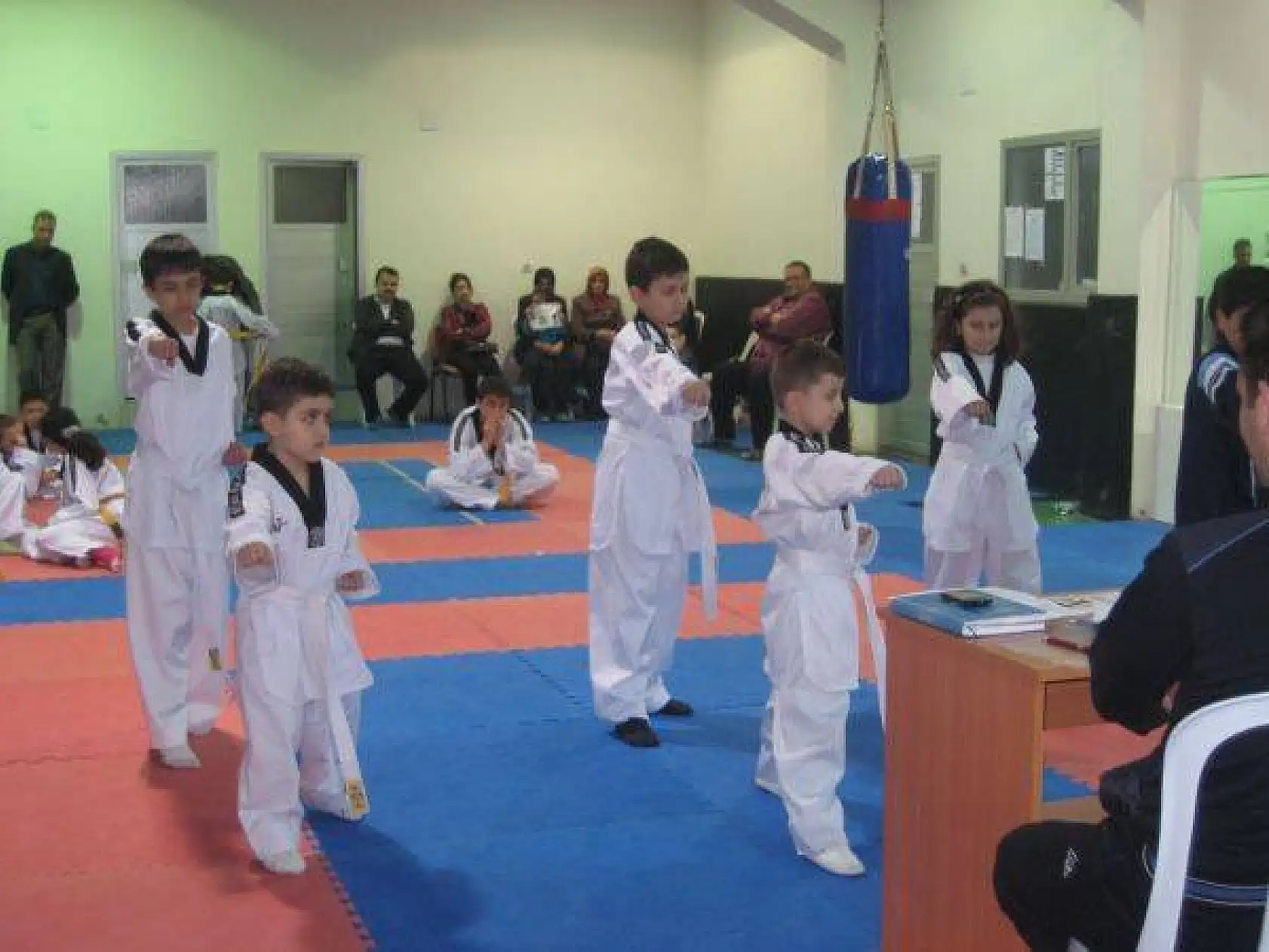Erişen Spor Taekwondo kuşak sınavı