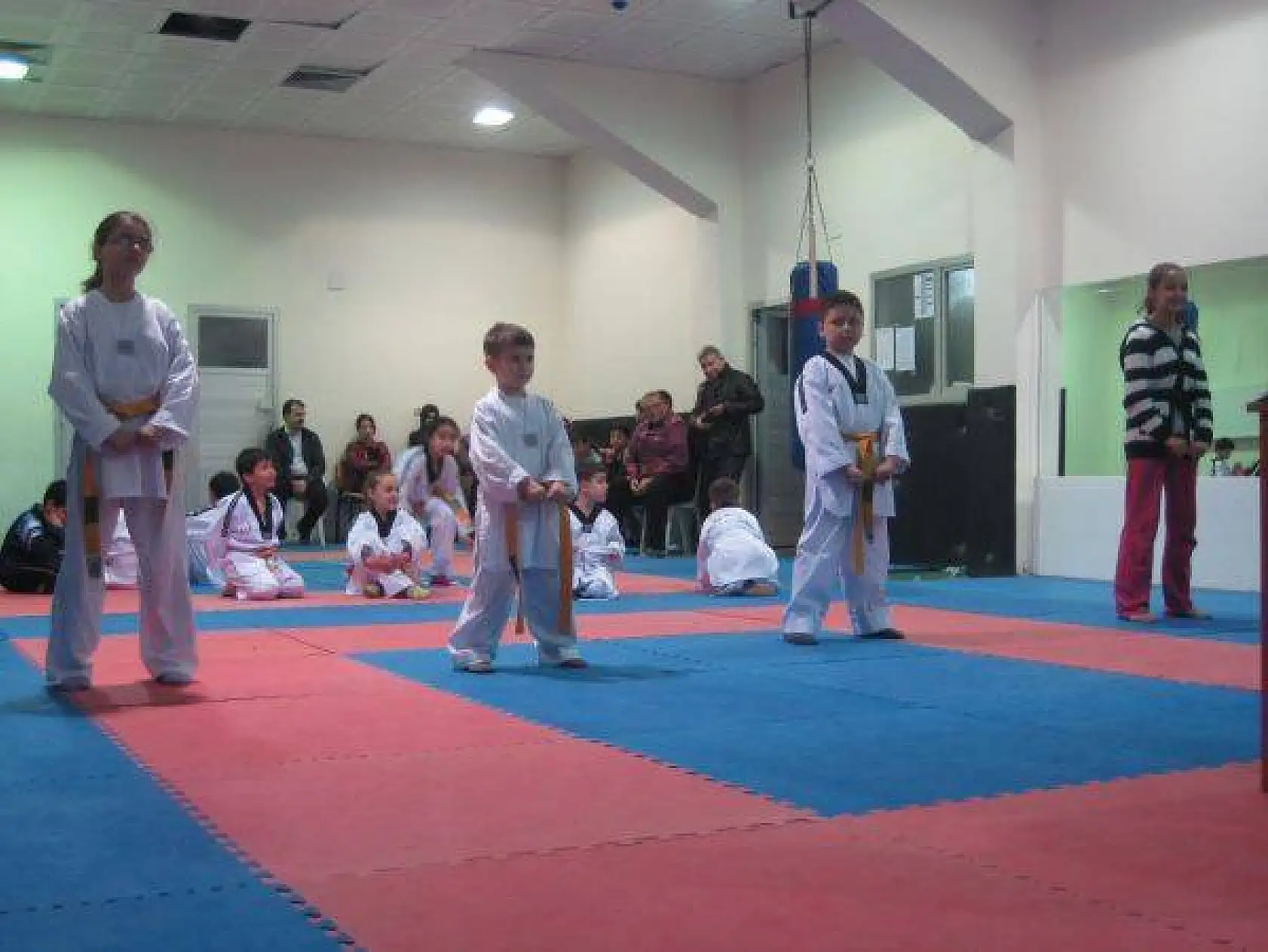 Erişen Spor Taekwondo kuşak sınavı
