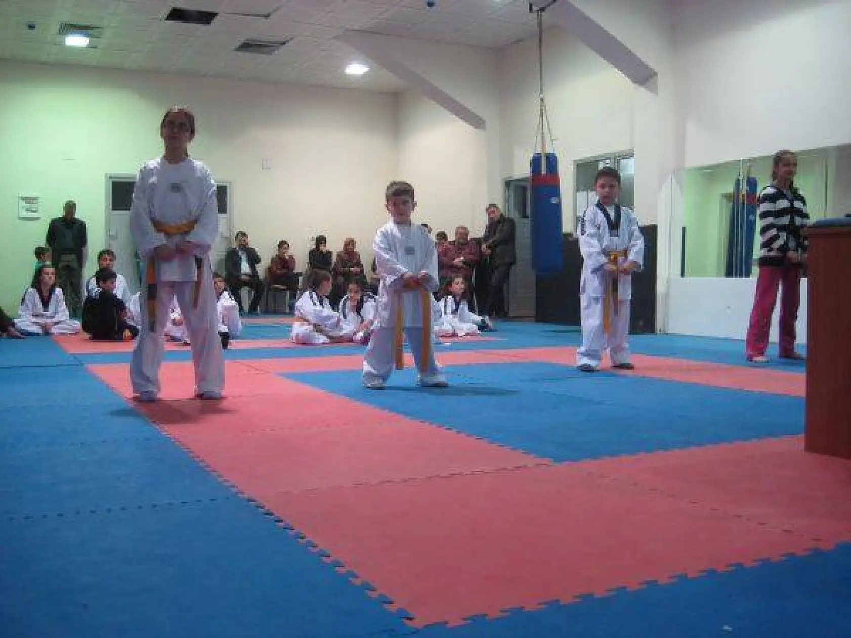 Erişen Spor Taekwondo kuşak sınavı