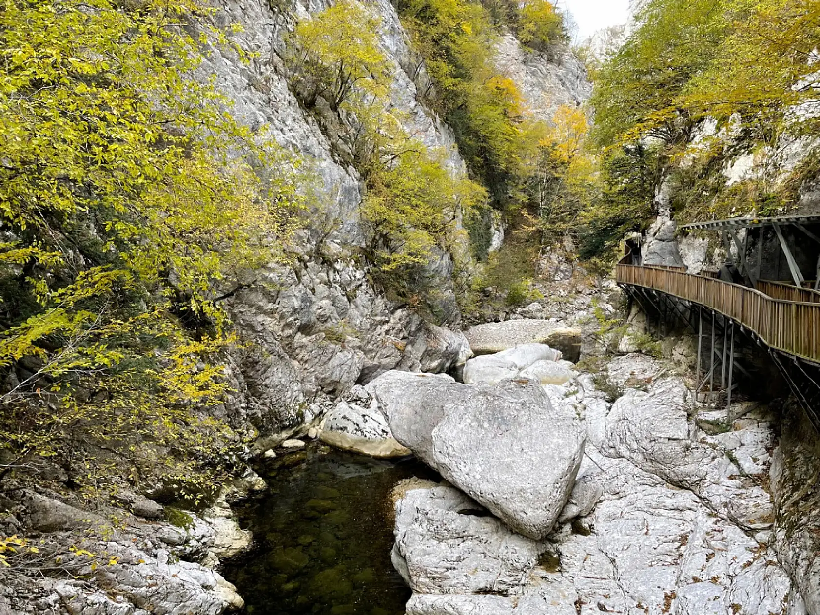 Horma Kanyonu ve Ilıca Şelalesinde sonbahar renkleri