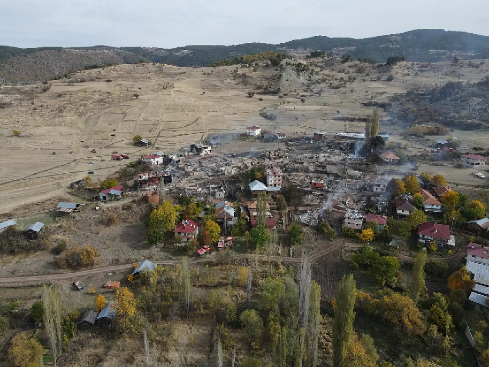 47 evin yandığı yangından geriye kalanlar!