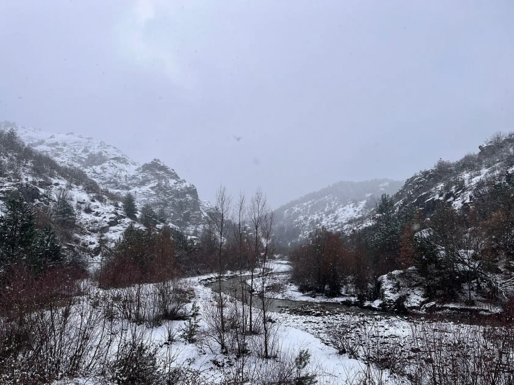 Mart ayı karı! Yüksek kesimlerde görsel şölen