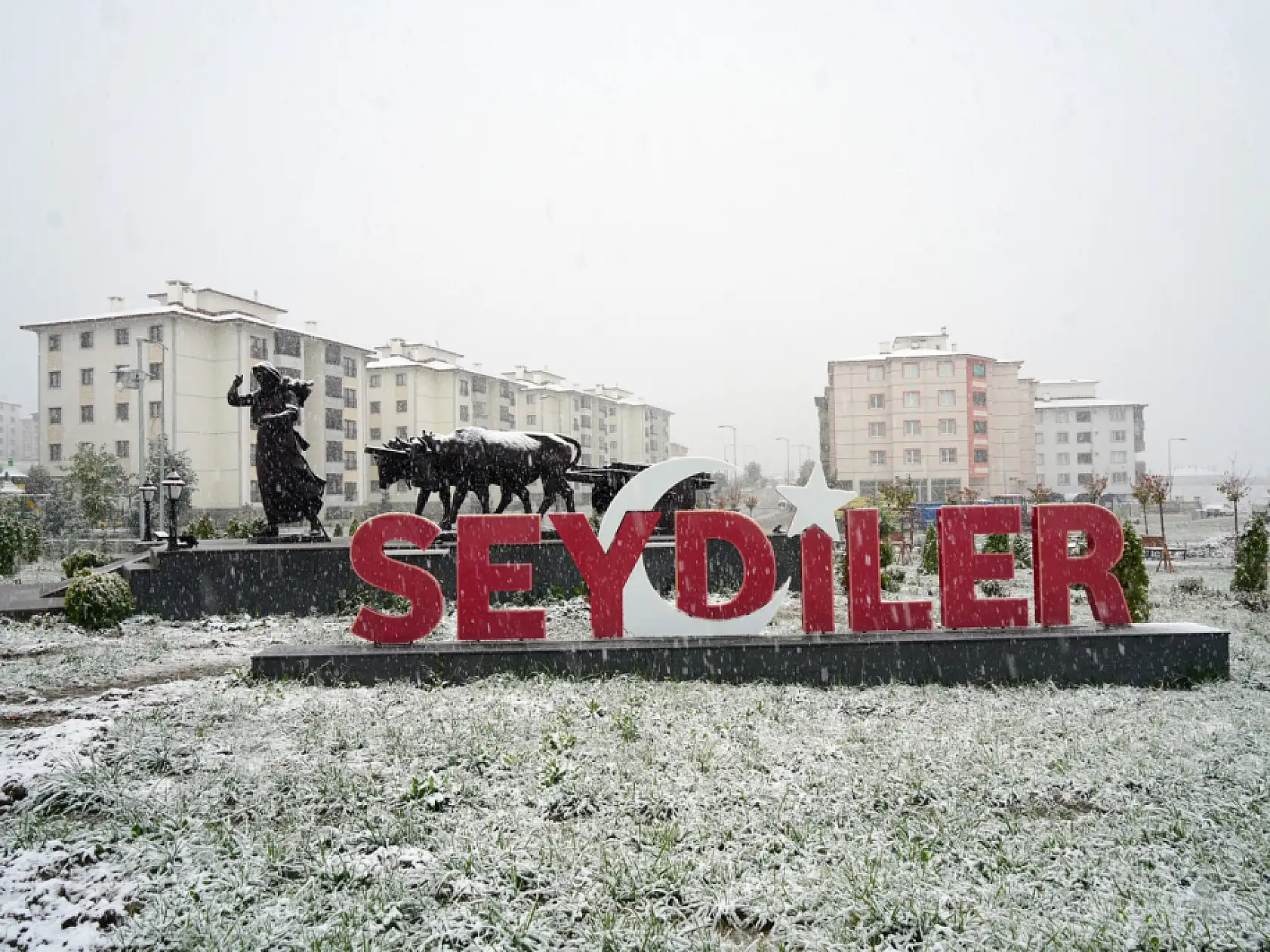 Kış erken geldi! Kar kalınlığı 15 santimetreye ulaştı