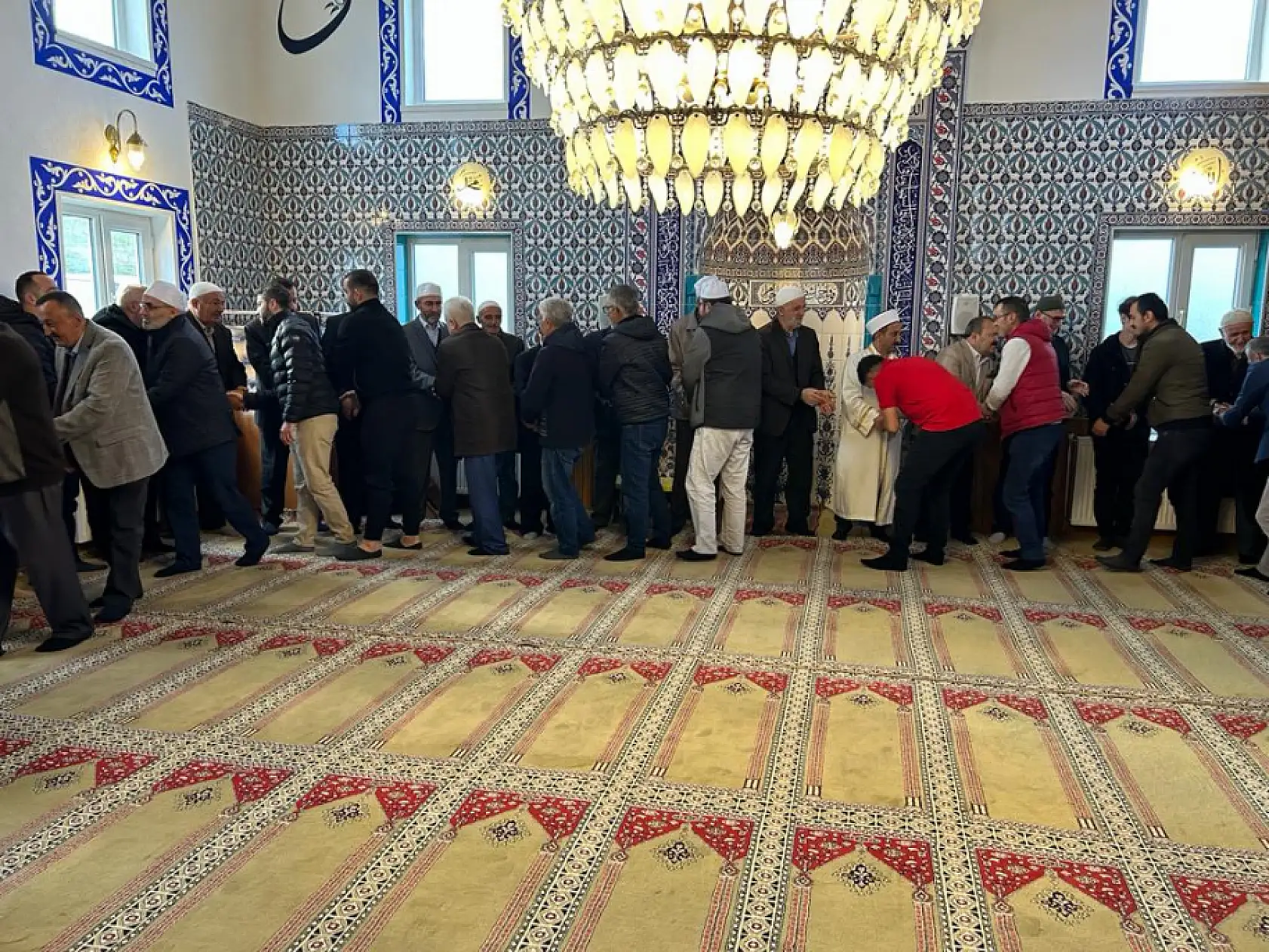 Bayram namazında camiler doldu