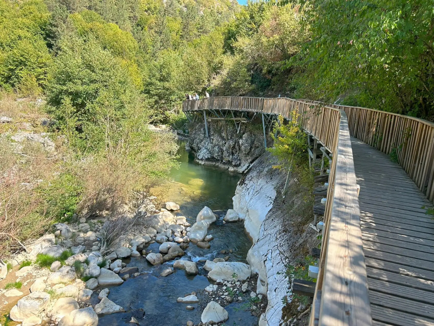 Her mevsim ayrı güzel