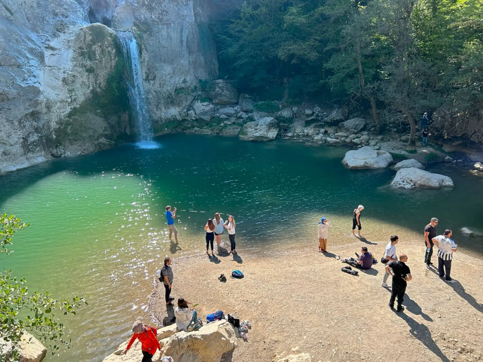 Her mevsim ayrı güzel