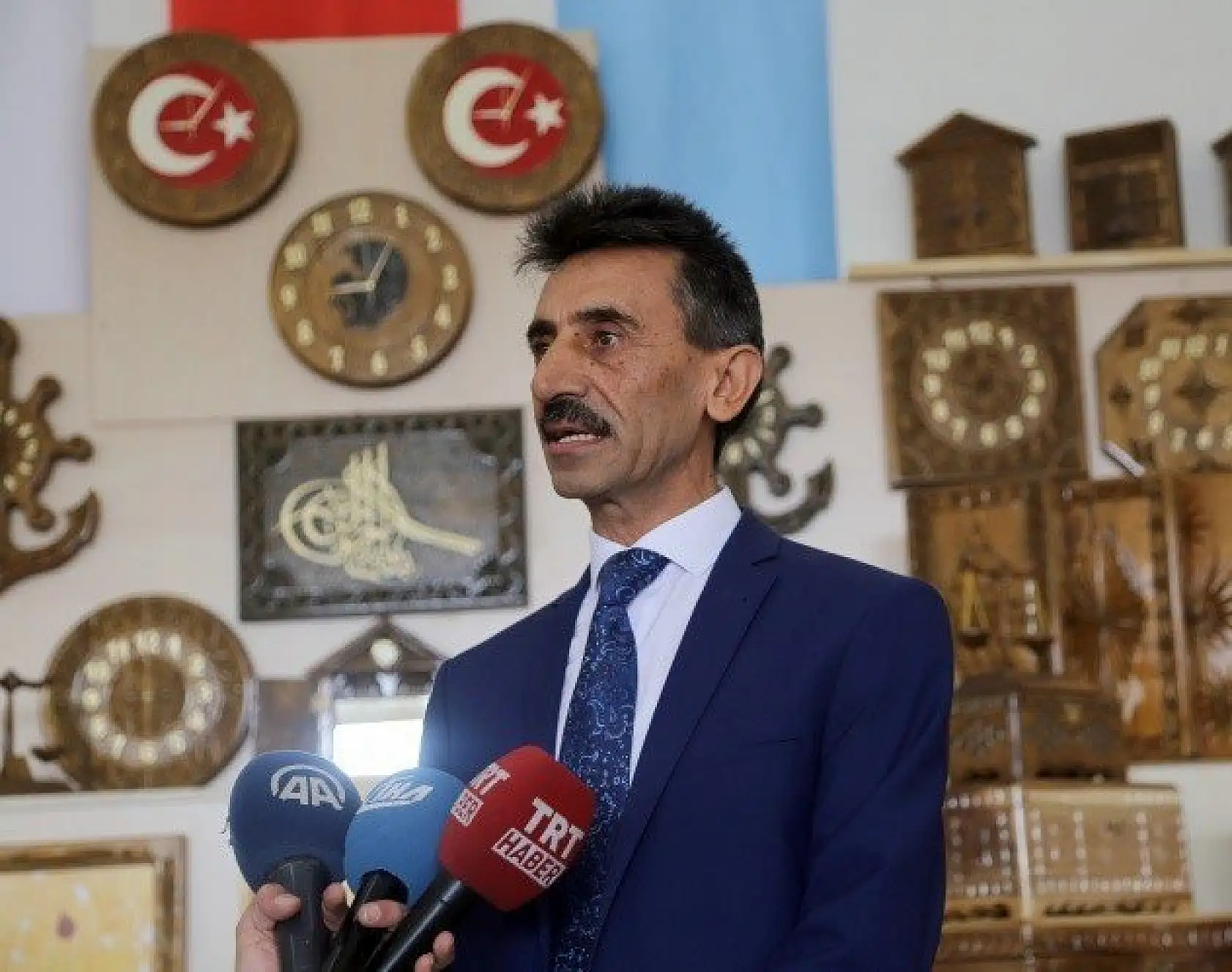 Mahkumlar hem meslek ediniyor hem rehabilite oluyor