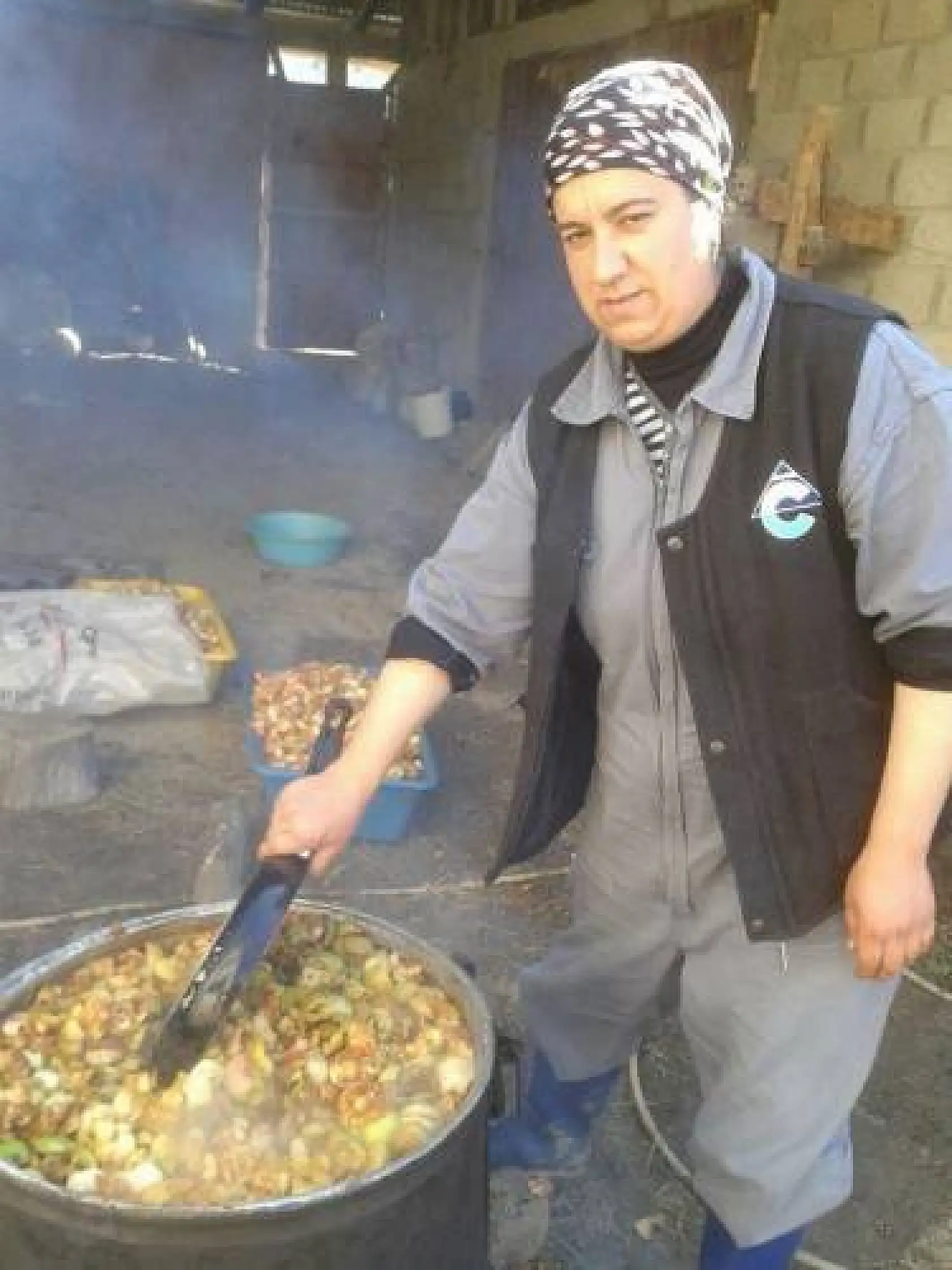 Ev hanımları pekmezle kışa hazırlanıyor