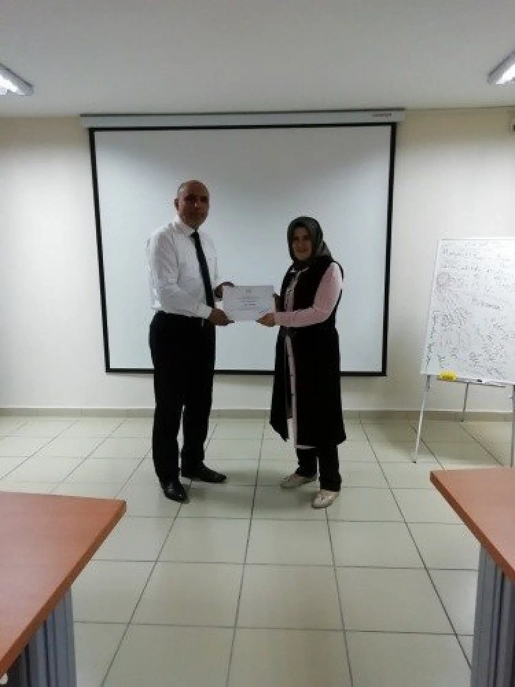 Genç girişimciler iş kurmak için ilk adımı attı