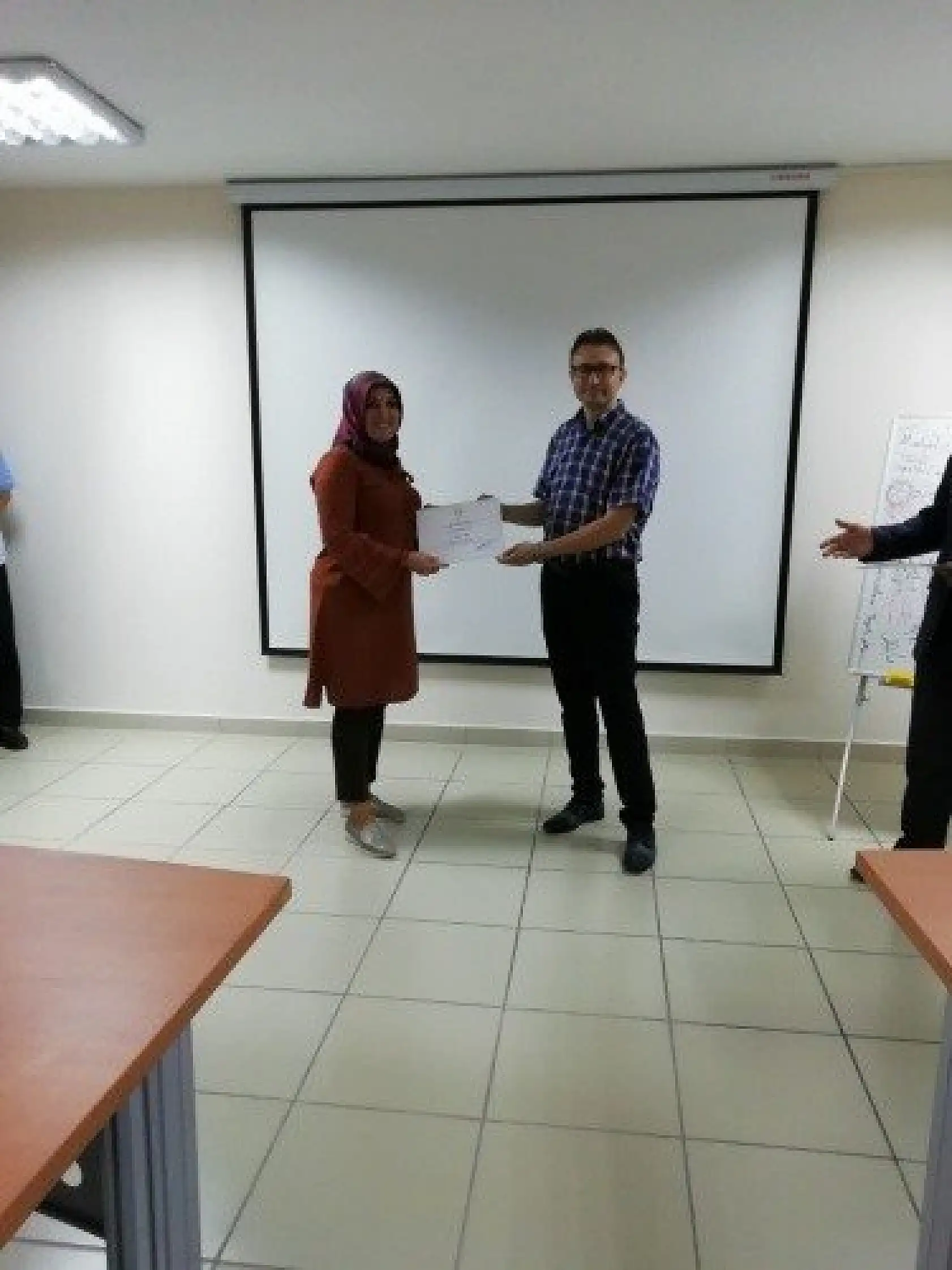 Genç girişimciler iş kurmak için ilk adımı attı