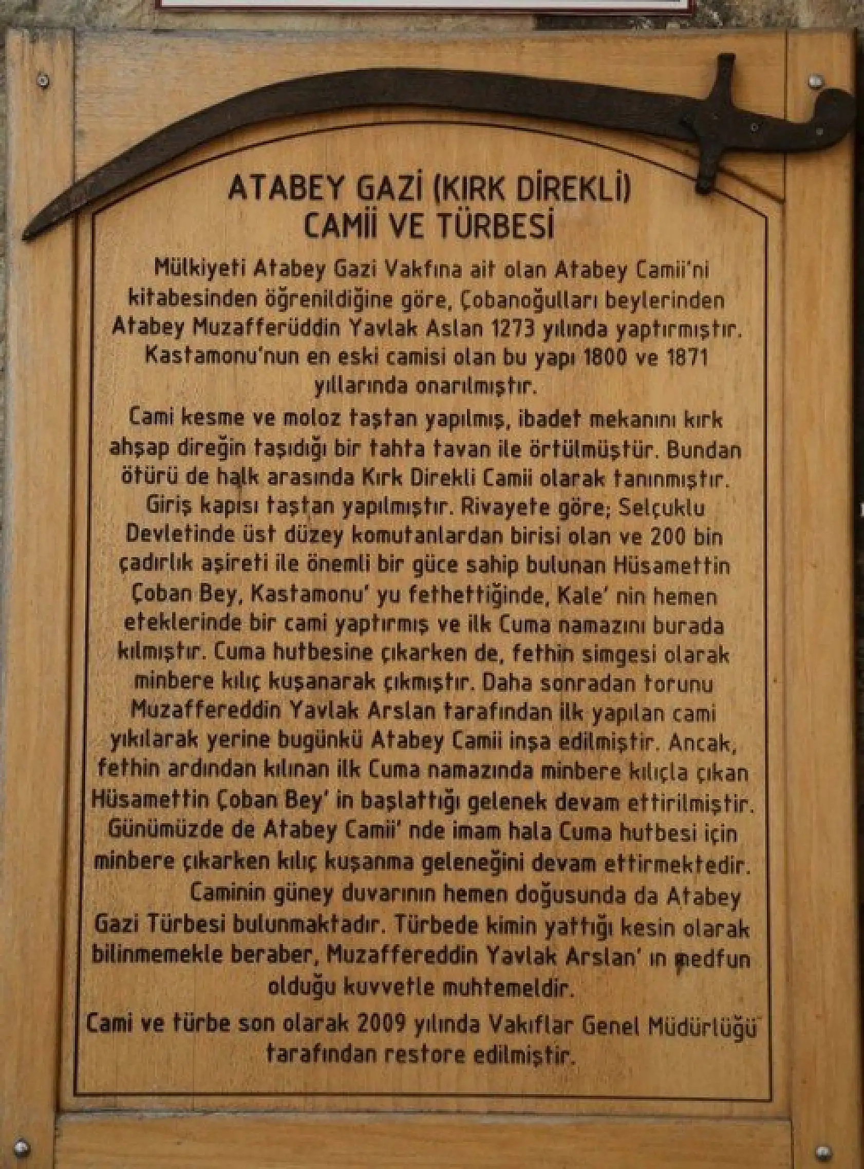 Atabeygazi Camisi'nde kılıçlı hutbe geleneği asırlardır sürüyor