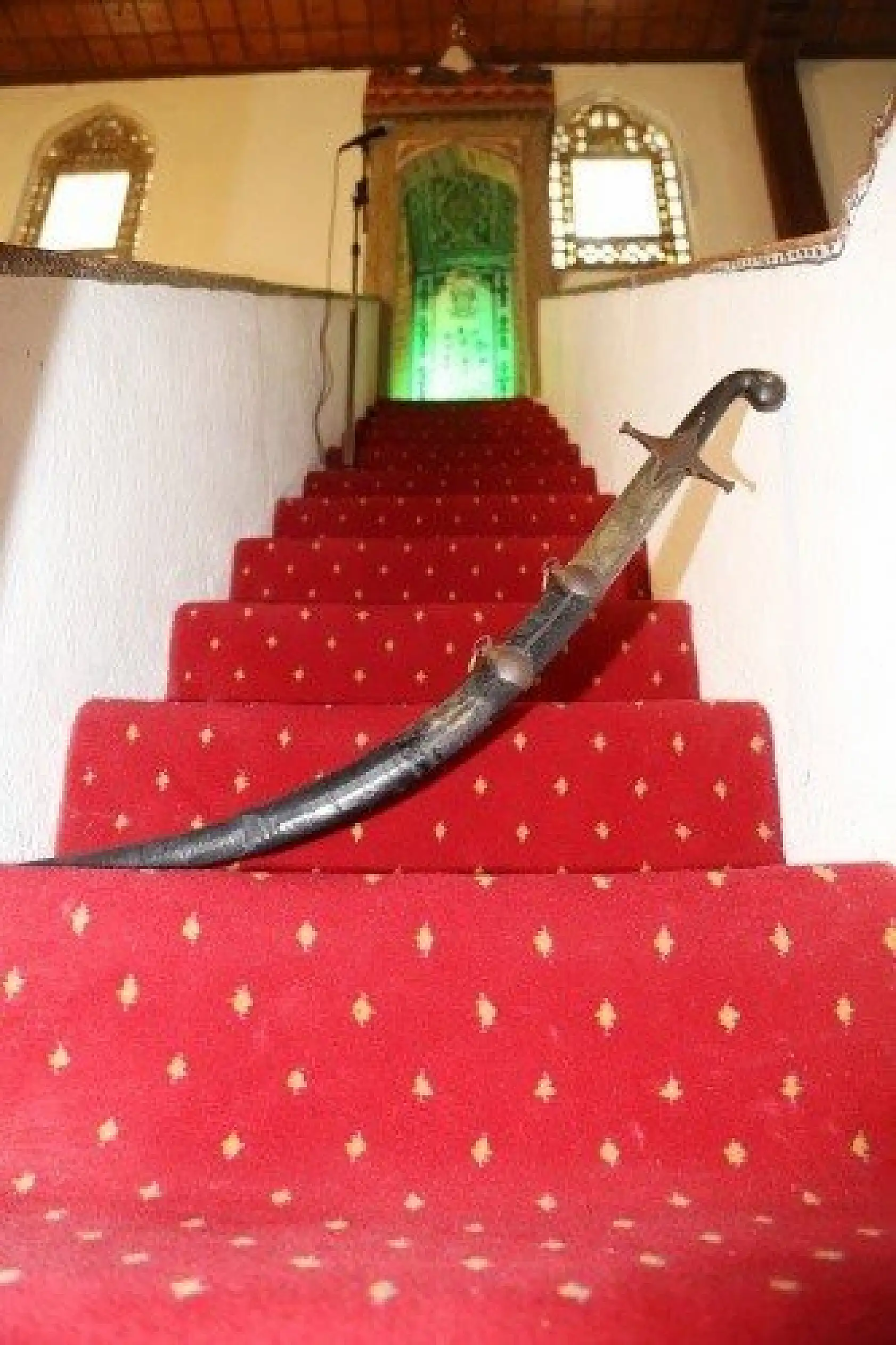 Kastamonu'da kılıçlı hutbe geleneği asırlardır sürüyor